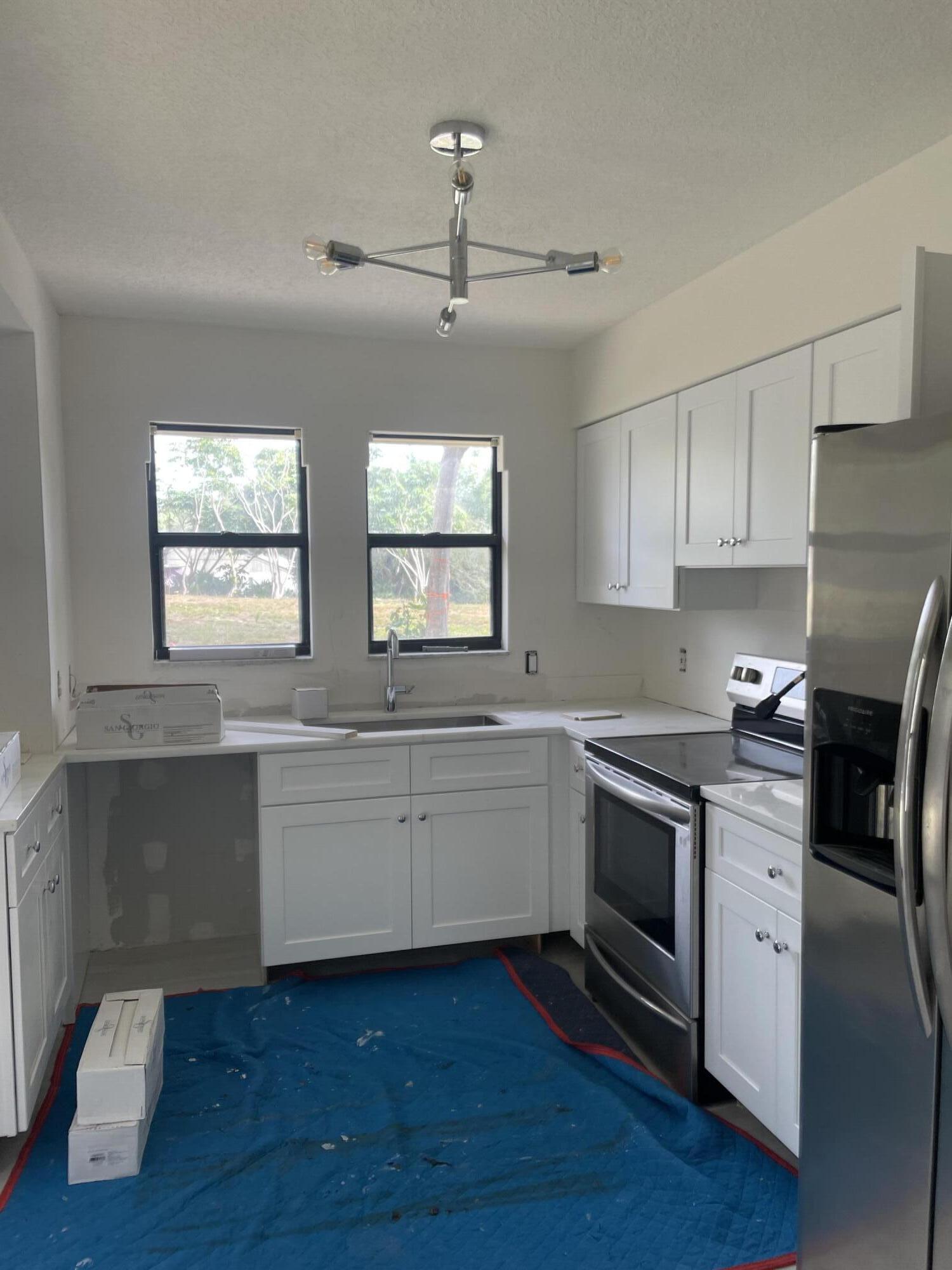2322 Se Saint Lucie Boulevard Property Photo 18