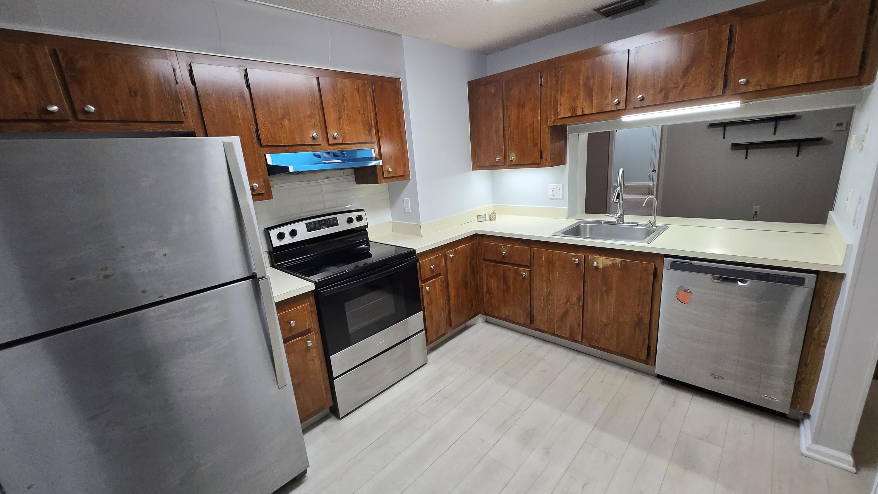 11188 ROYAL PALM Boulevard 6-14 Property Photo 1