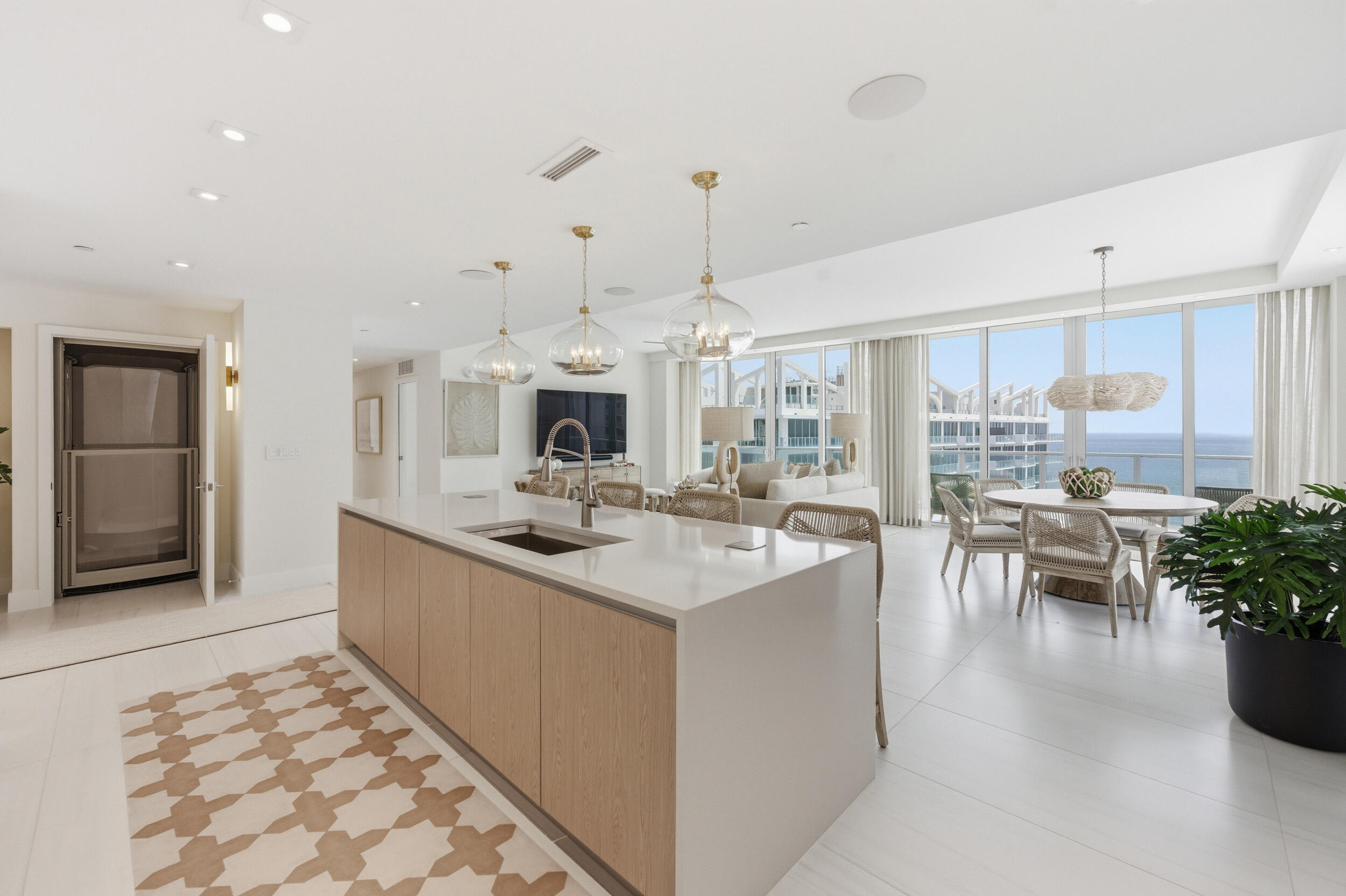 3100 N Ocean Drive P-ph4 Property Photo 5