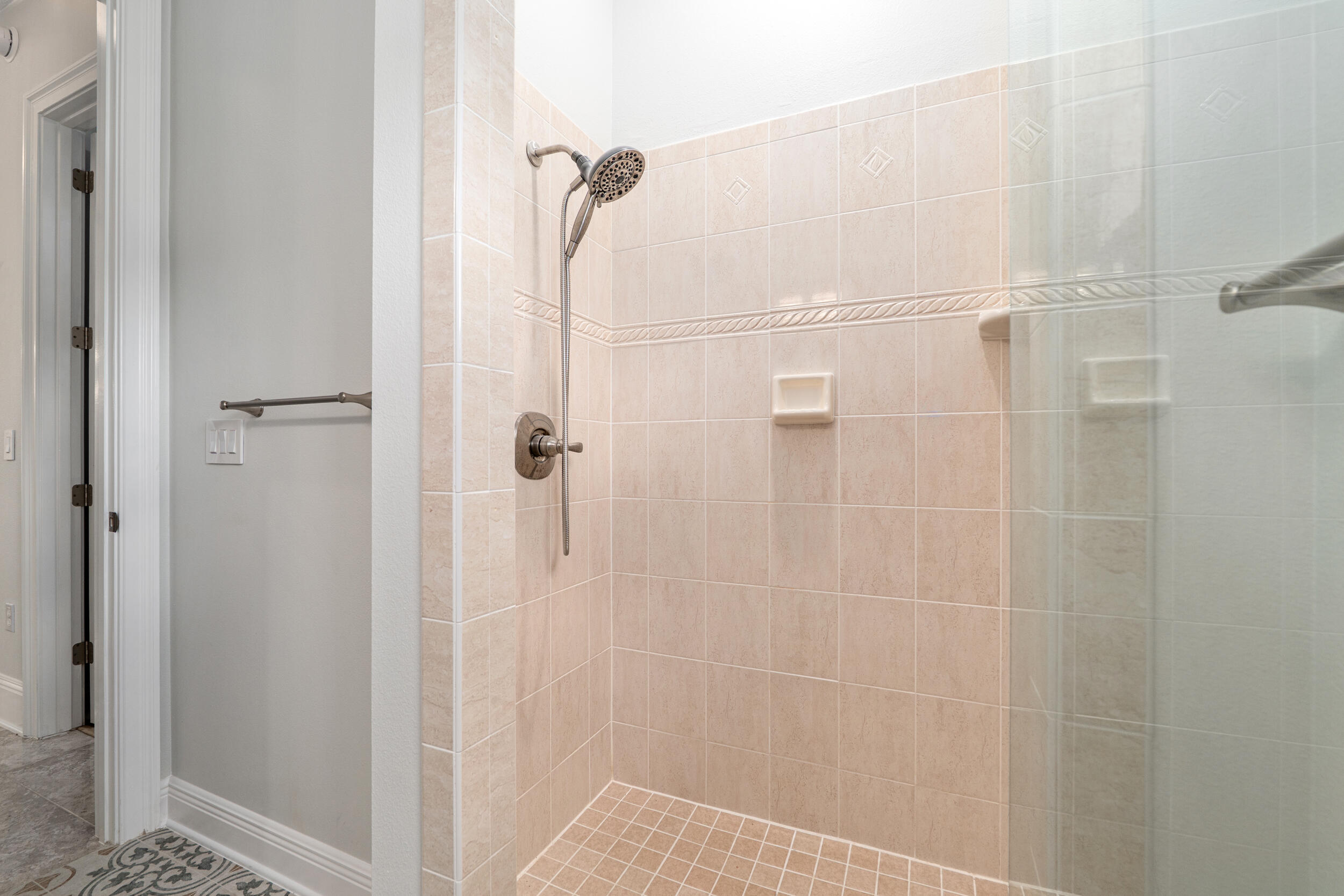 6575 S Magnolia Avenue Property Photo 71