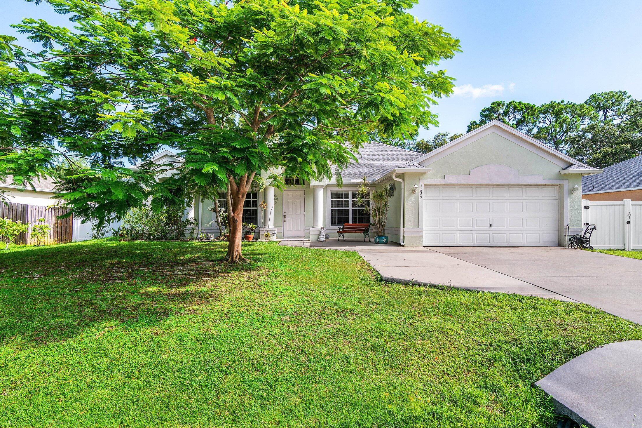 1629 Sw Fortune Road Property Photo 1