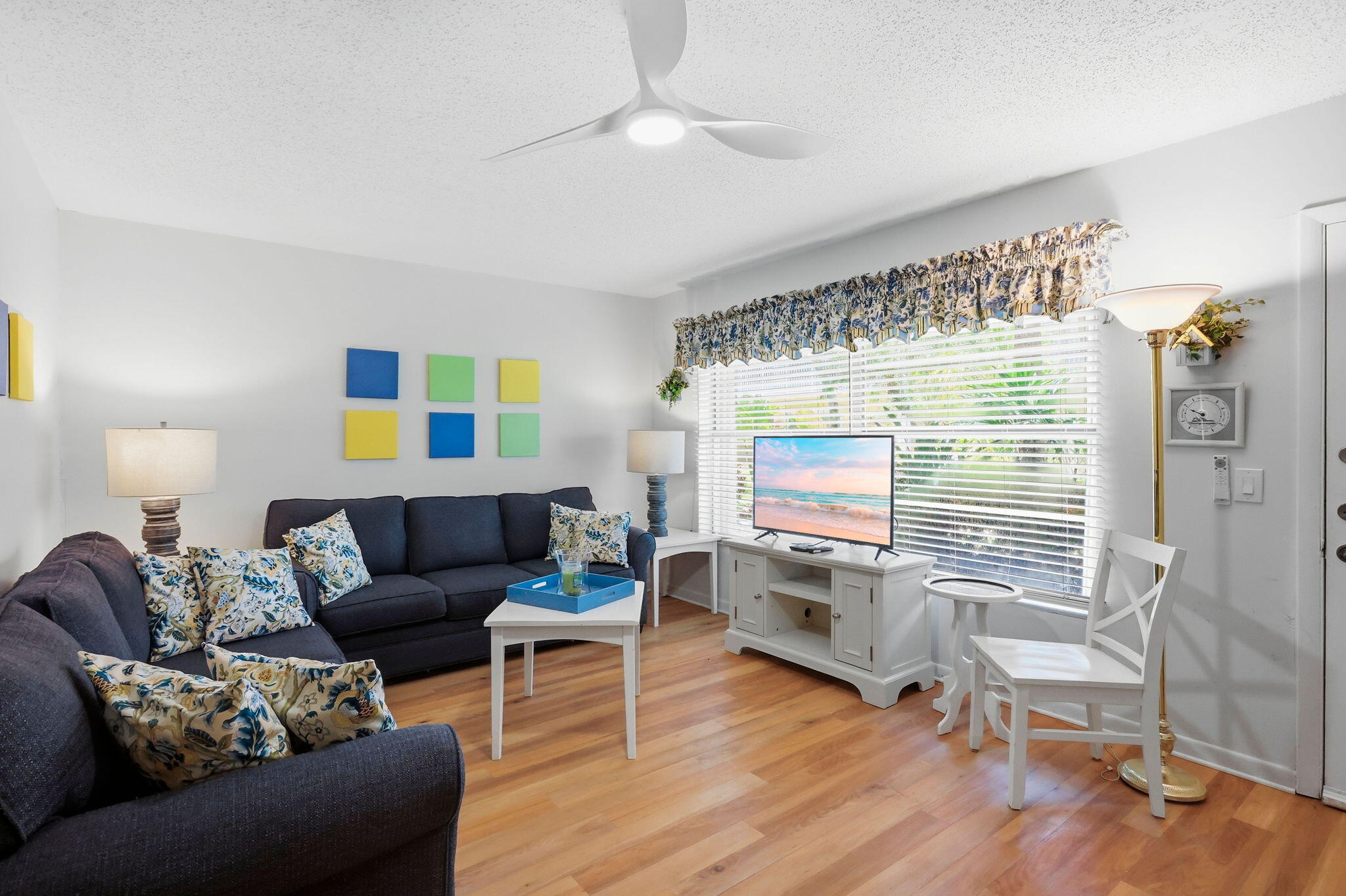 640 Snug Harbor Drive F4 Property Photo 2