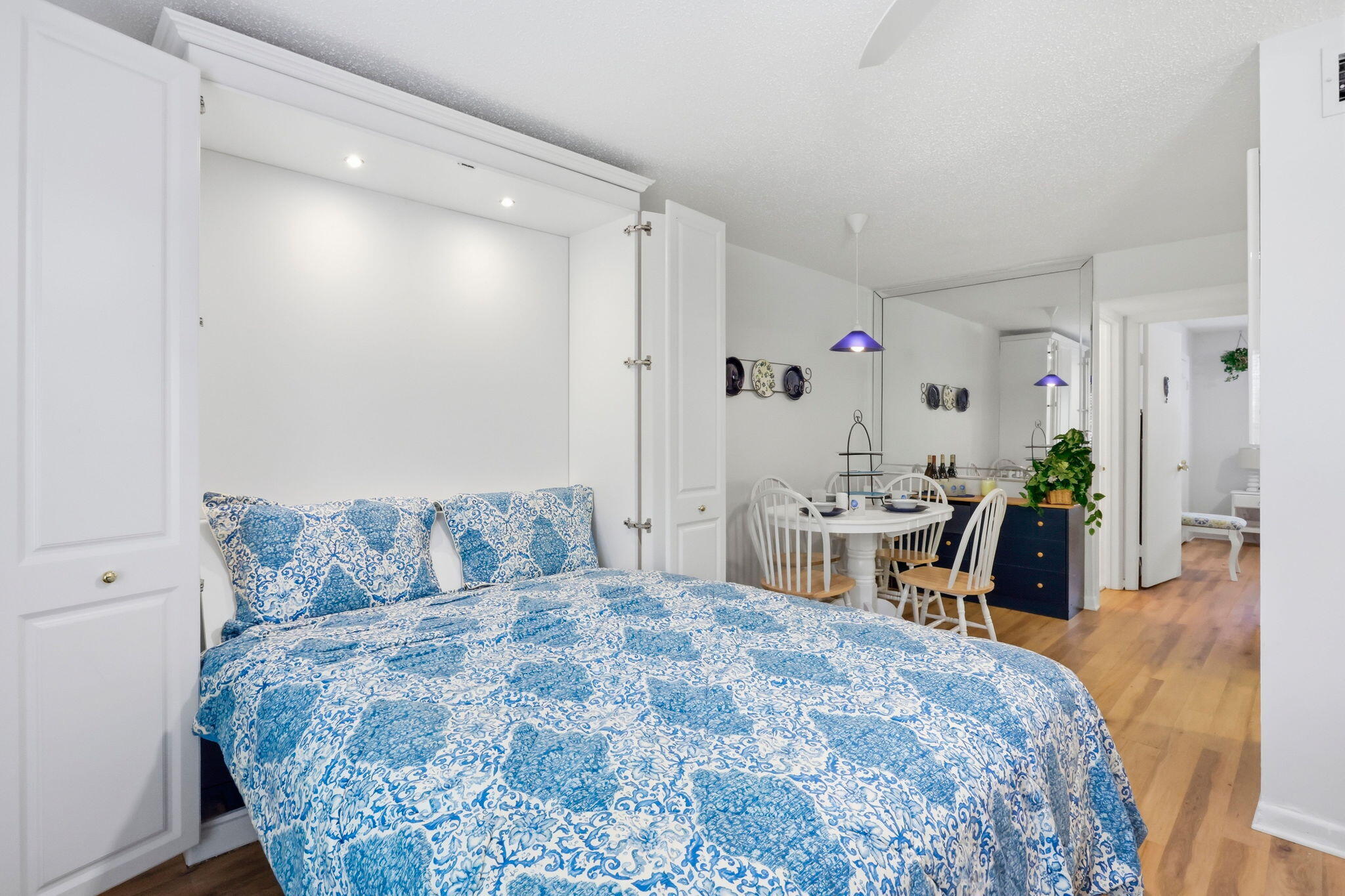 640 Snug Harbor Drive F4 Property Photo 9