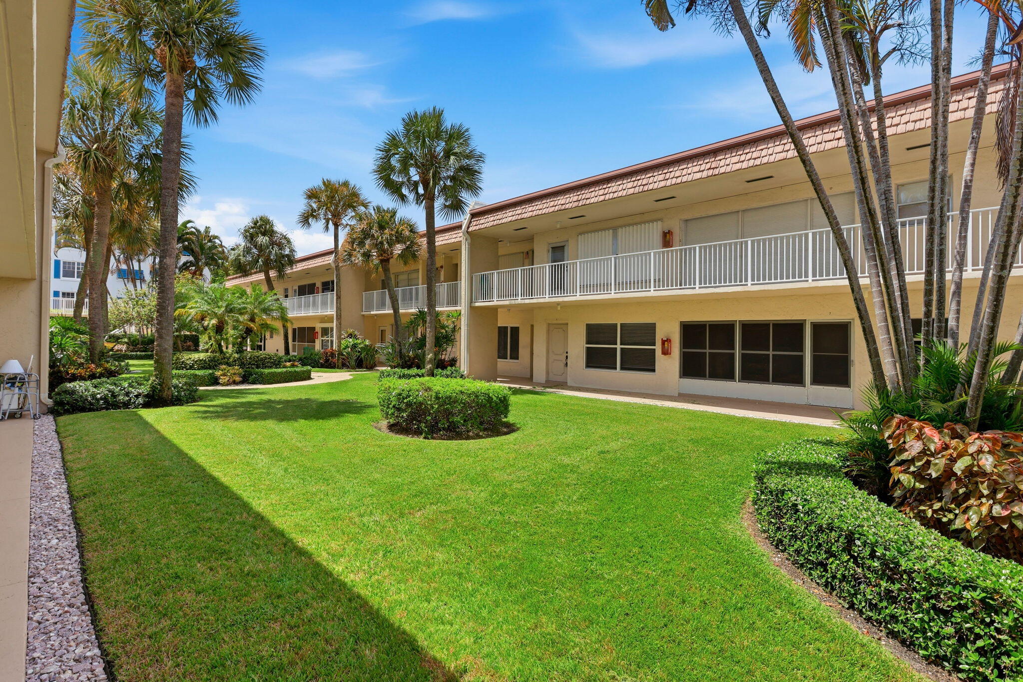 640 Snug Harbor Drive F4 Property Photo 40