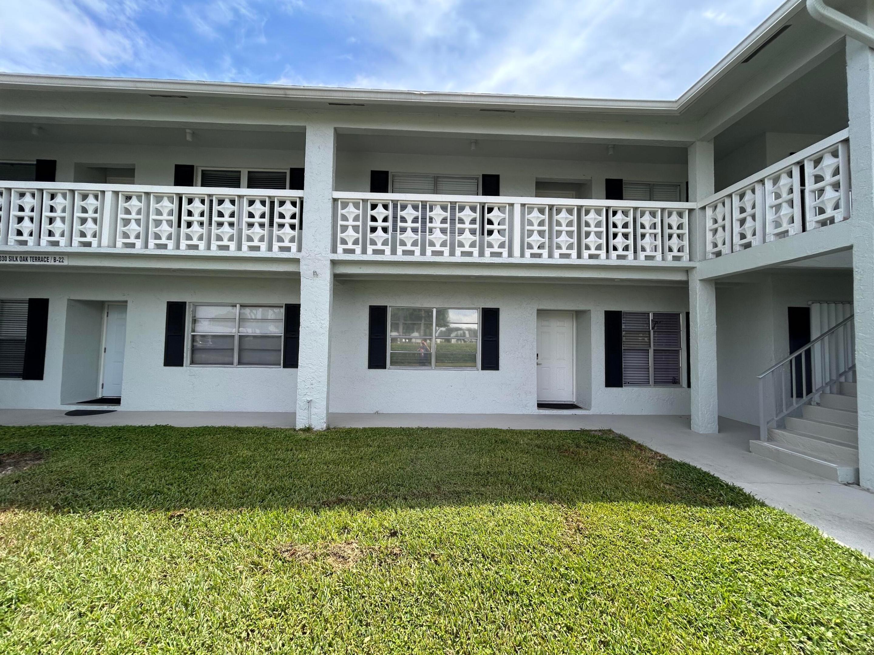 1030 Silk Oak Terrace 203 Property Photo 12