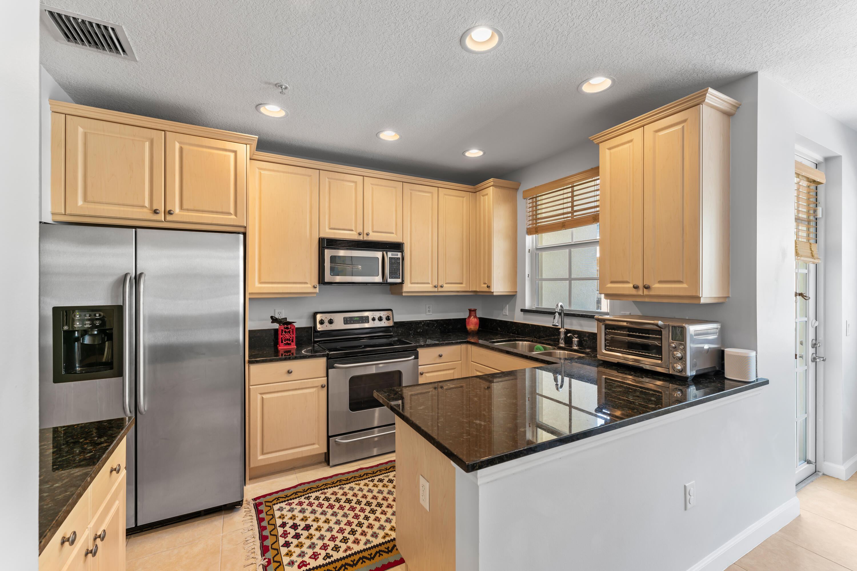2558 Gardens Parkway Property Photo 11