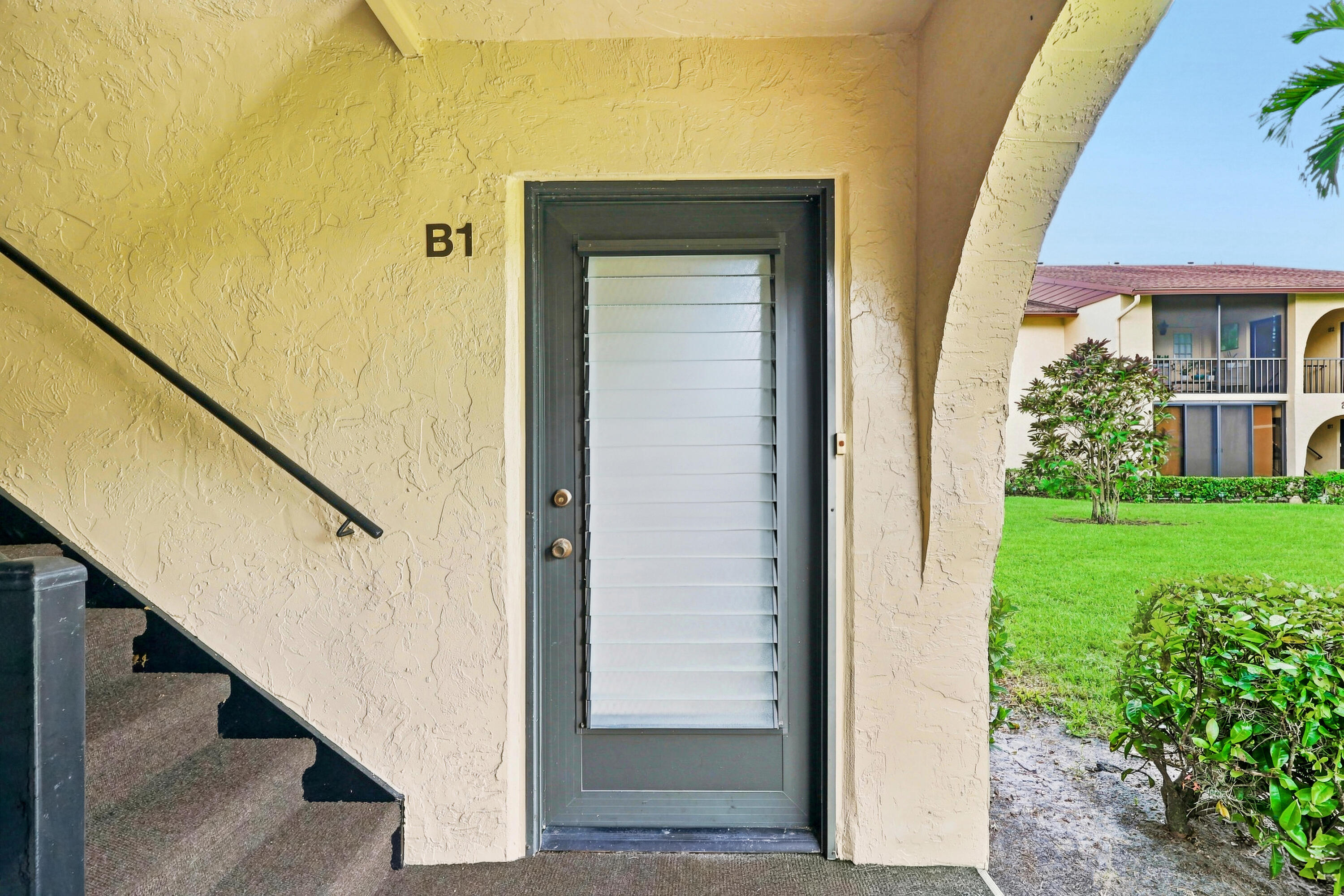 204 Pine Hov Circle B-1 Property Photo 3
