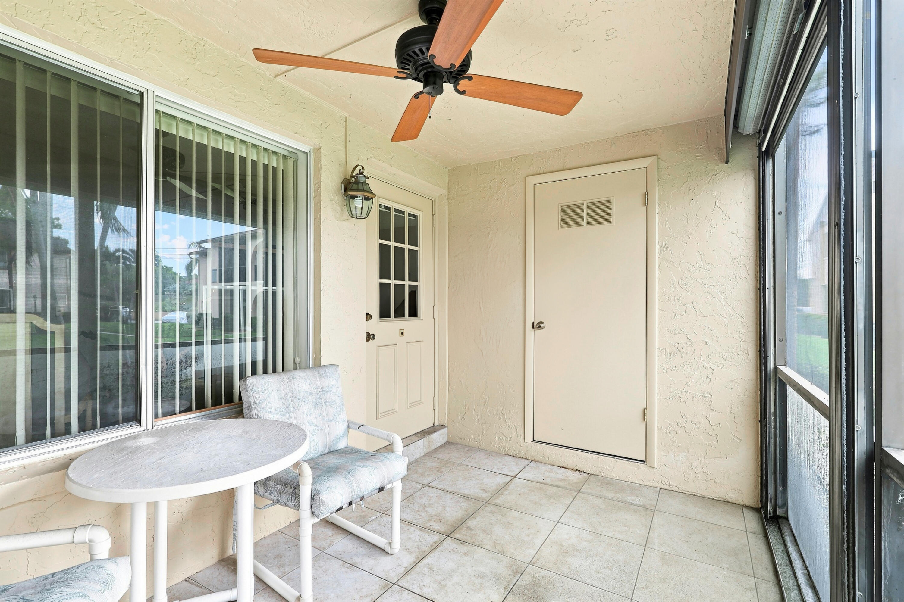 204 Pine Hov Circle B-1 Property Photo 5