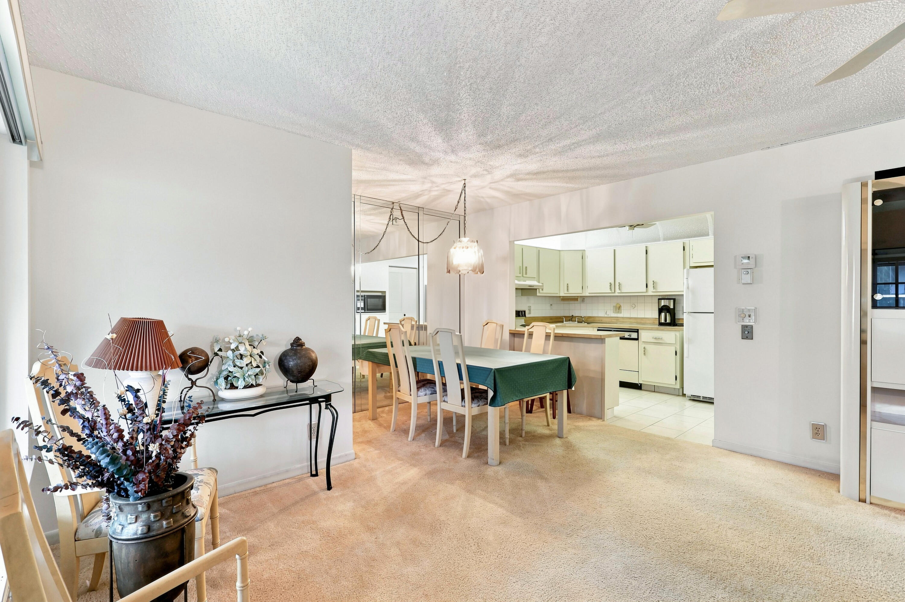 204 Pine Hov Circle B-1 Property Photo 6