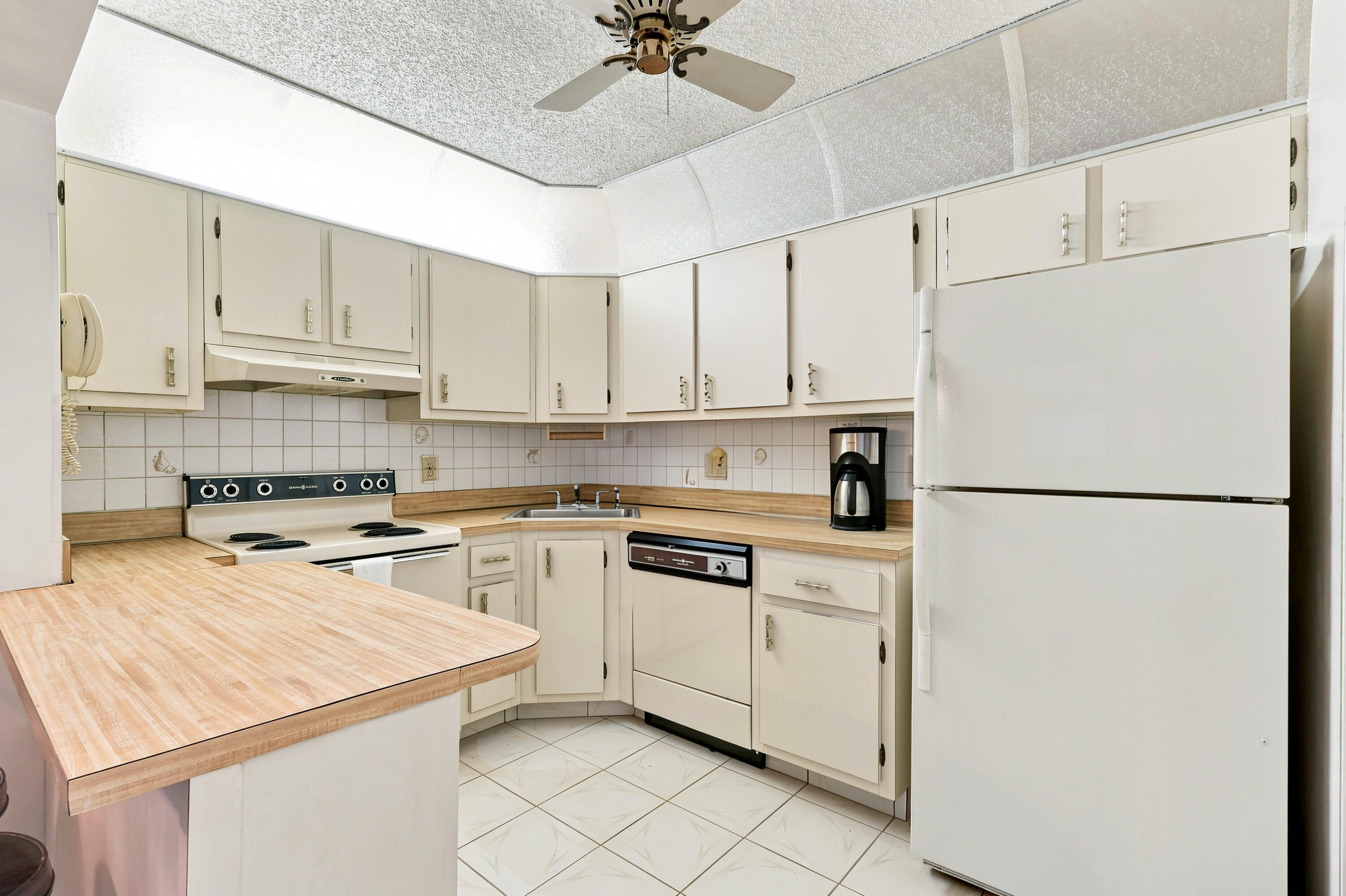 204 Pine Hov Circle B-1 Property Photo 13