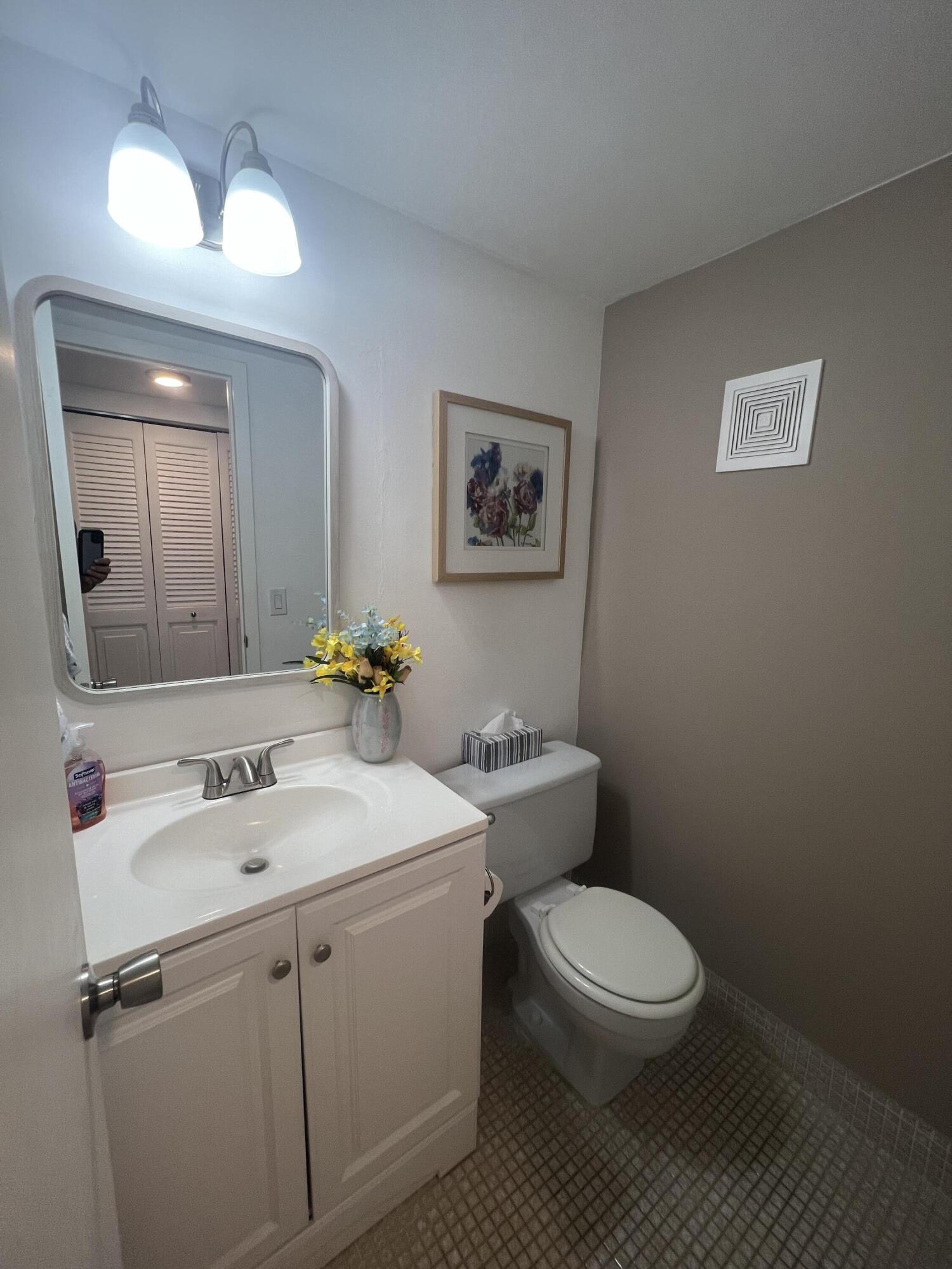 79 Dorset B Property Photo 7
