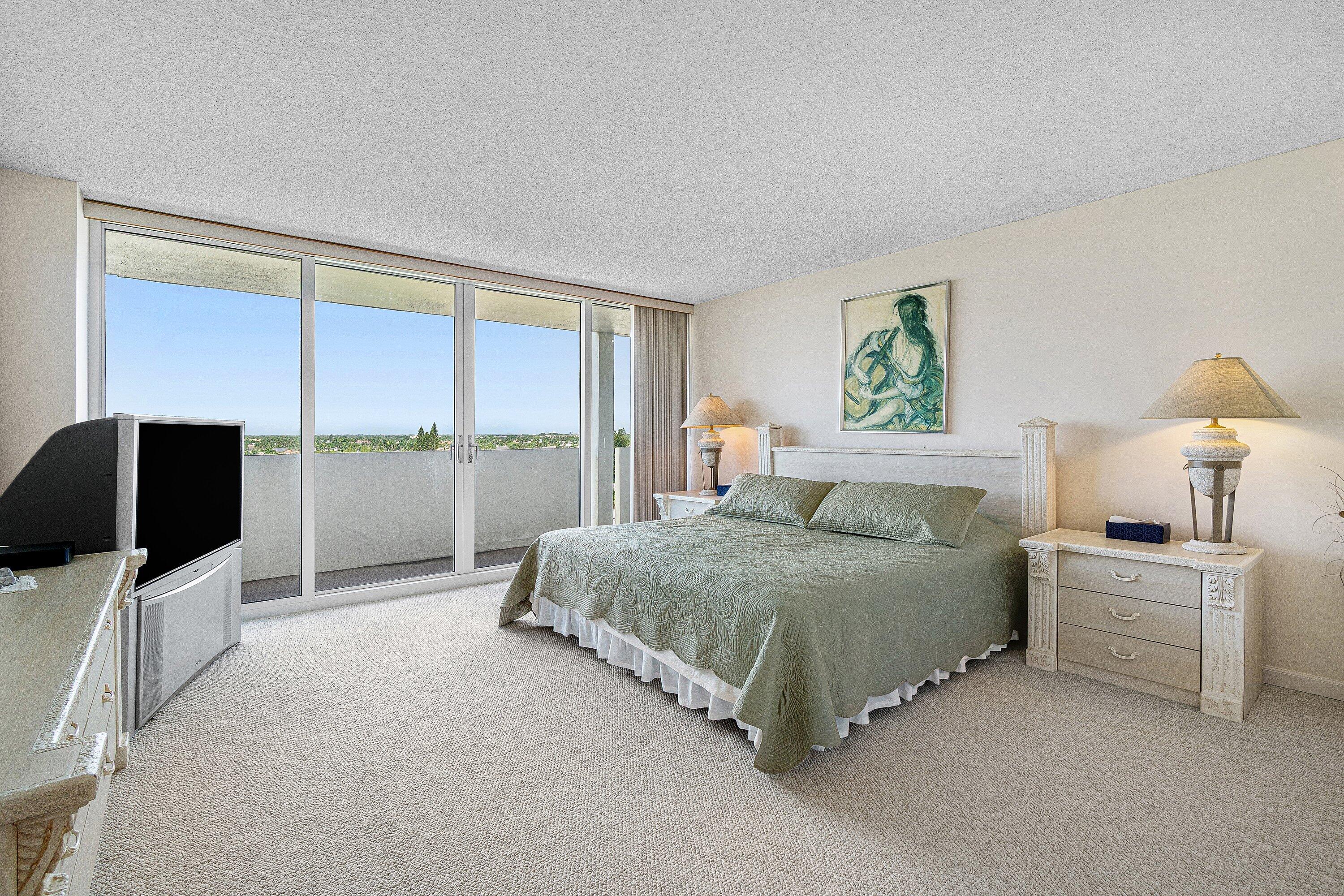2000 S Ocean Boulevard 8-d Property Photo 9