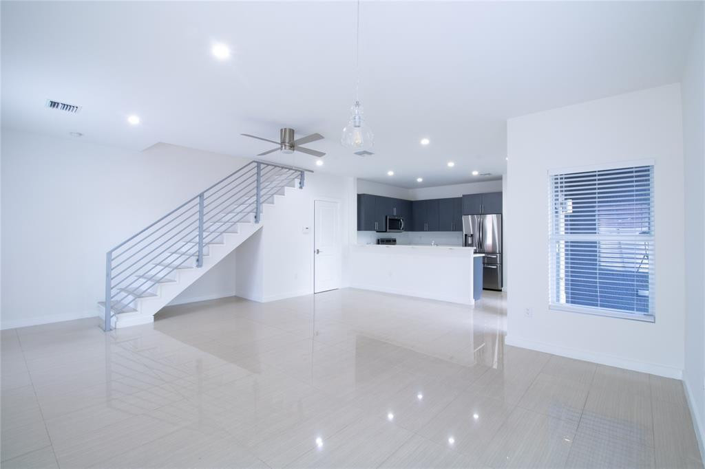B26070927 Property Photo 10