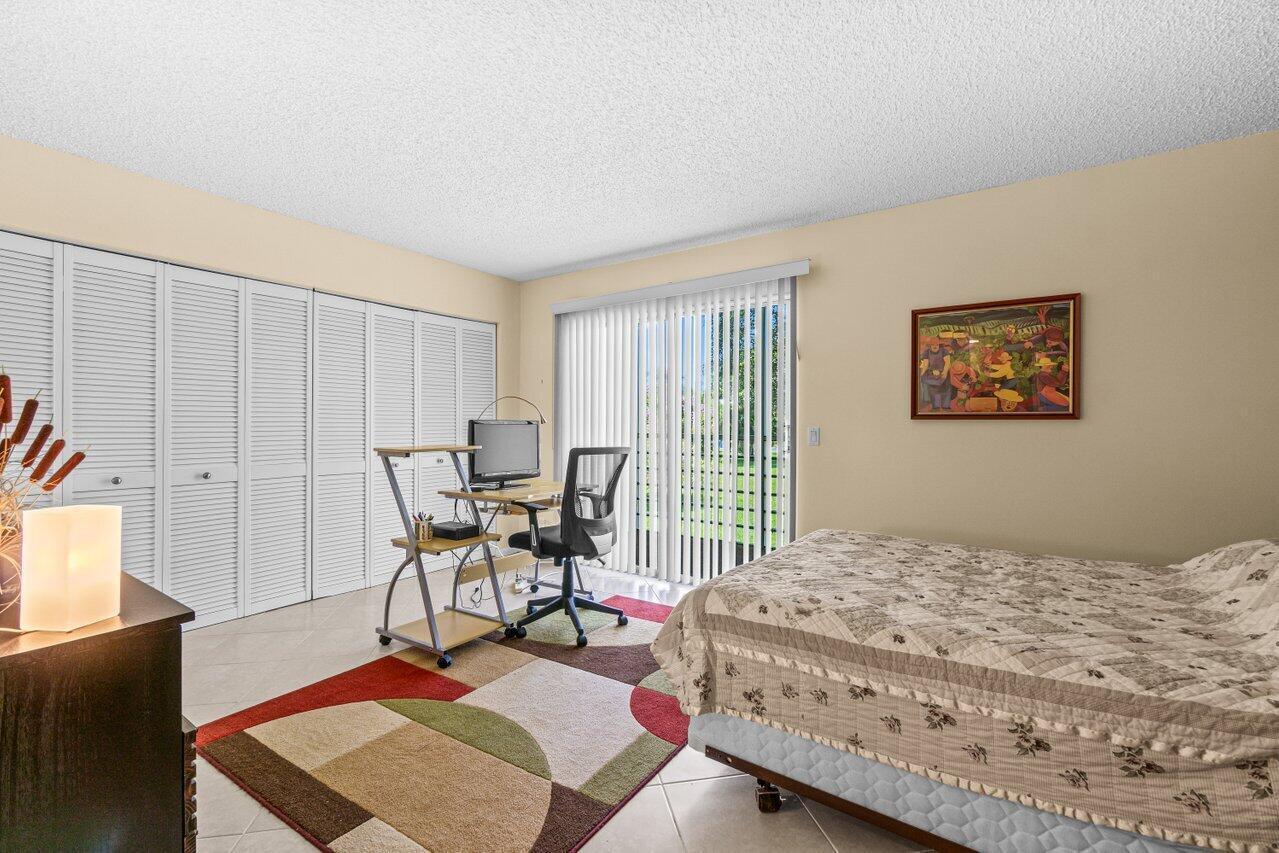 68 Suffolk B 680 Property Photo 13