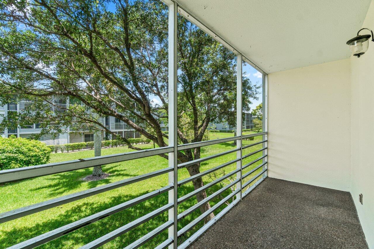 68 Suffolk B 680 Property Photo 17