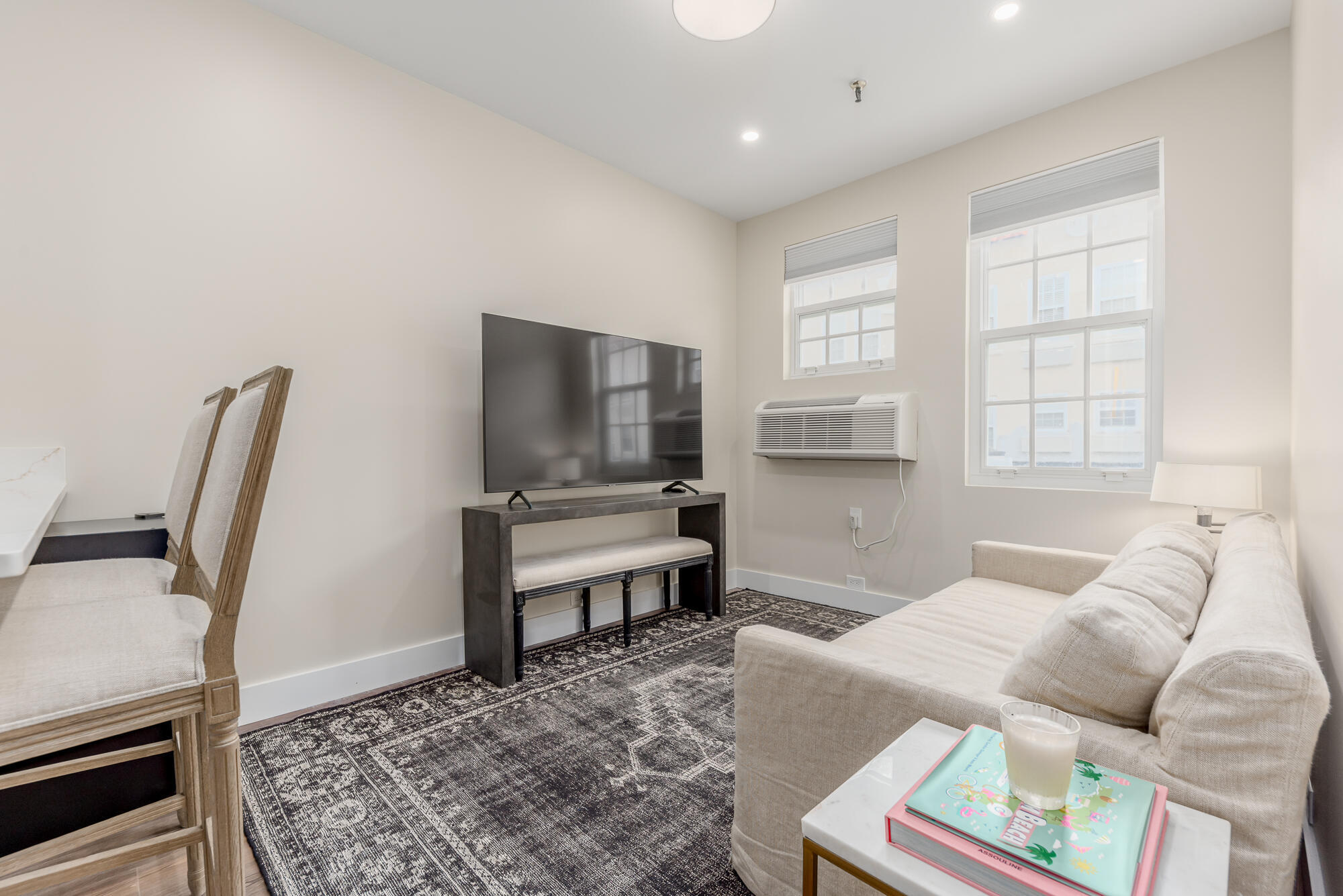 235 Sunrise Avenue 2211 Property Photo 4
