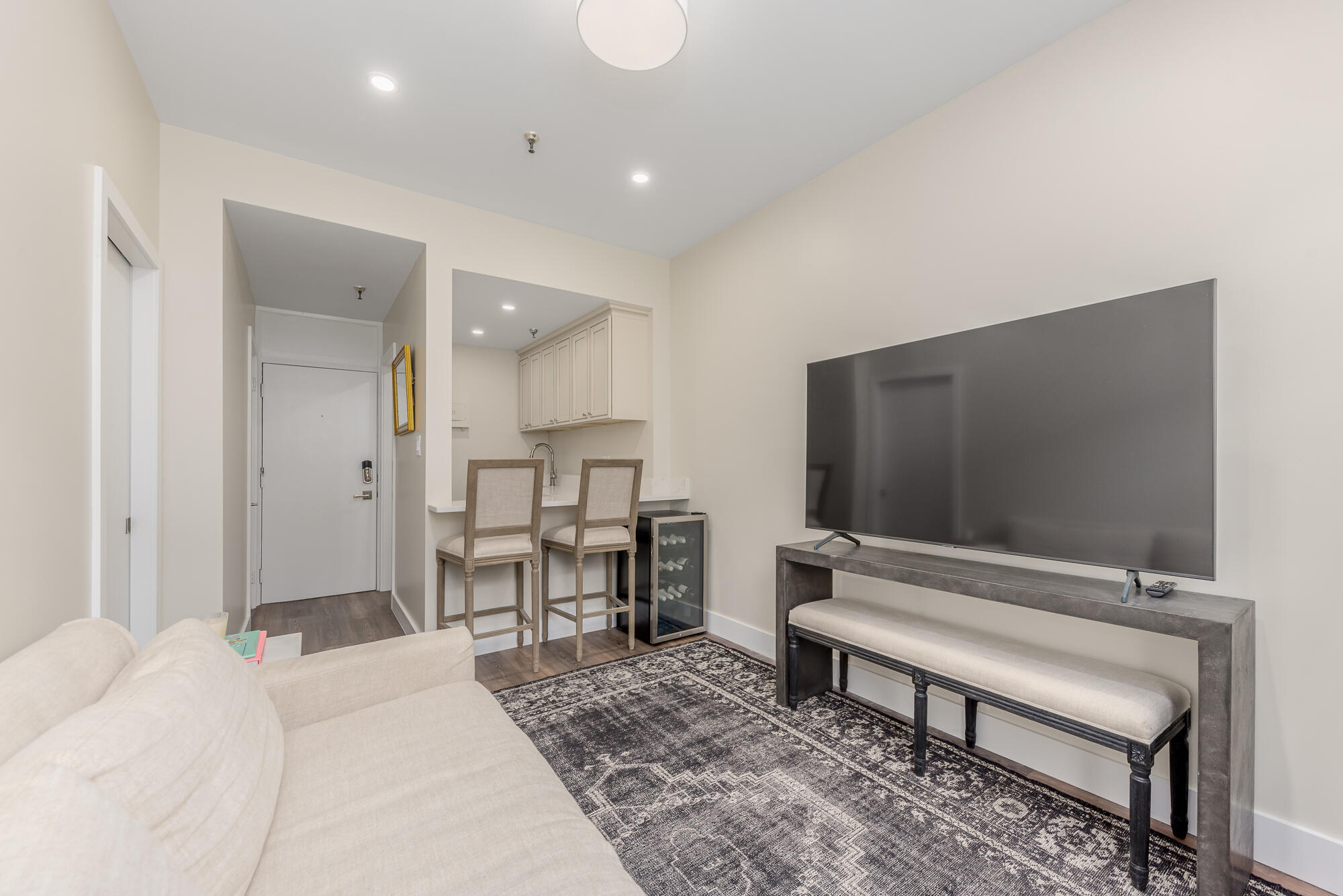 235 Sunrise Avenue 2211 Property Photo 5