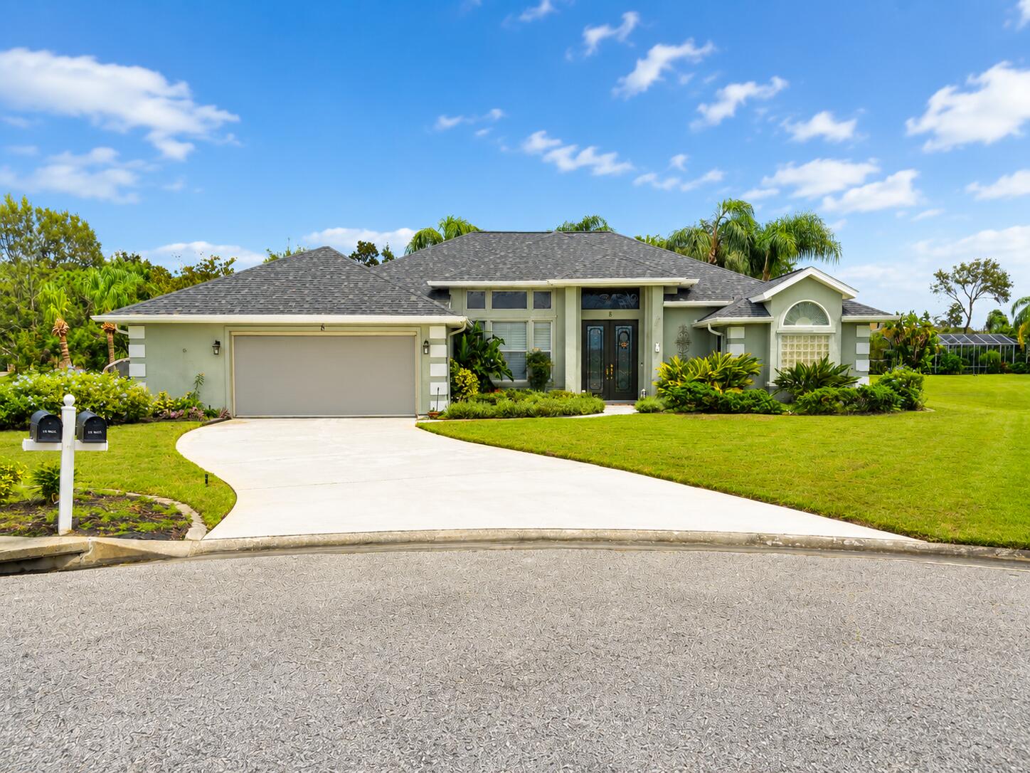 8 Tropic Lake Way Property Photo 1