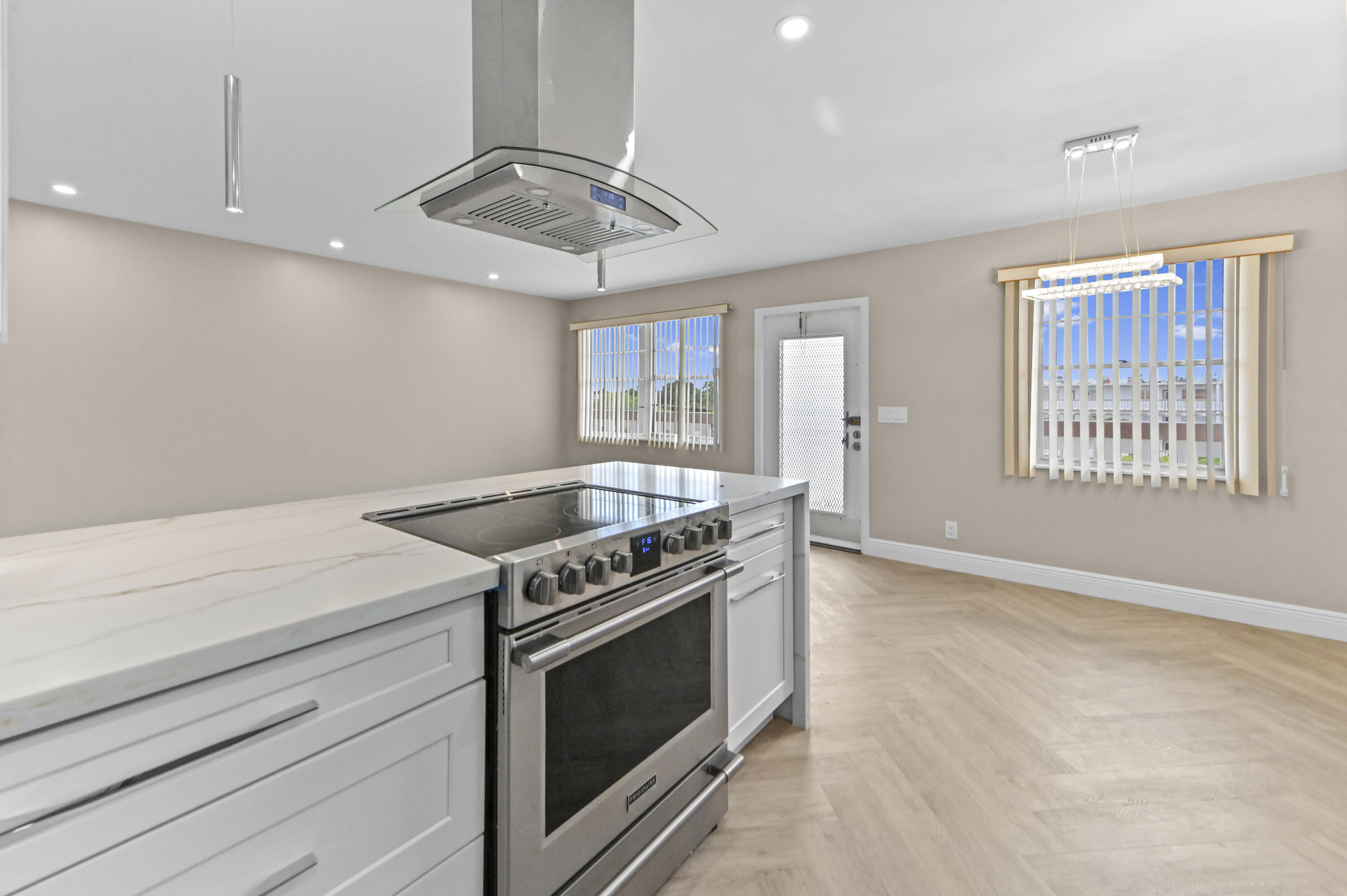 4055 Wolverton C Property Photo 14