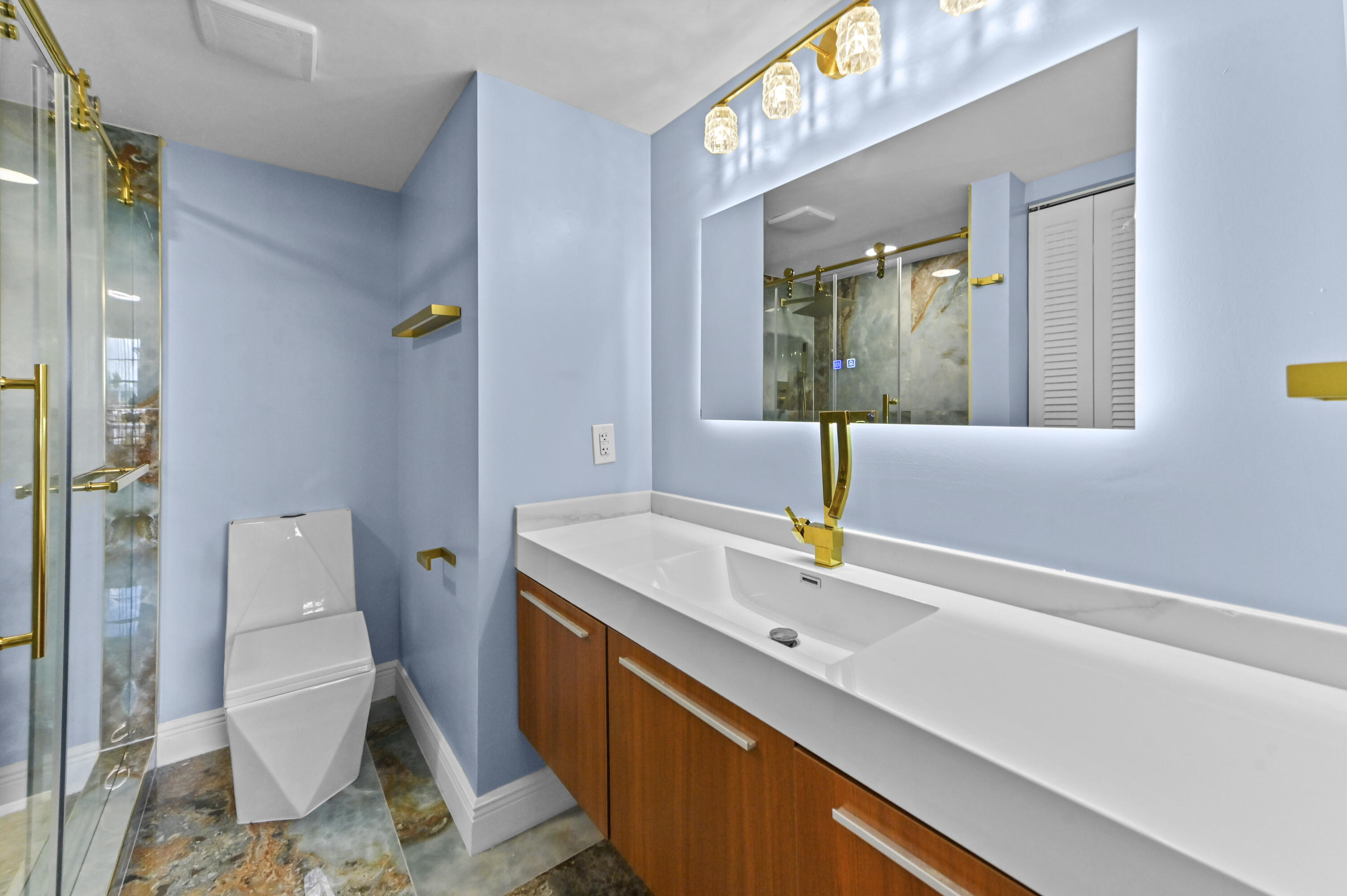 4055 Wolverton C Property Photo 19