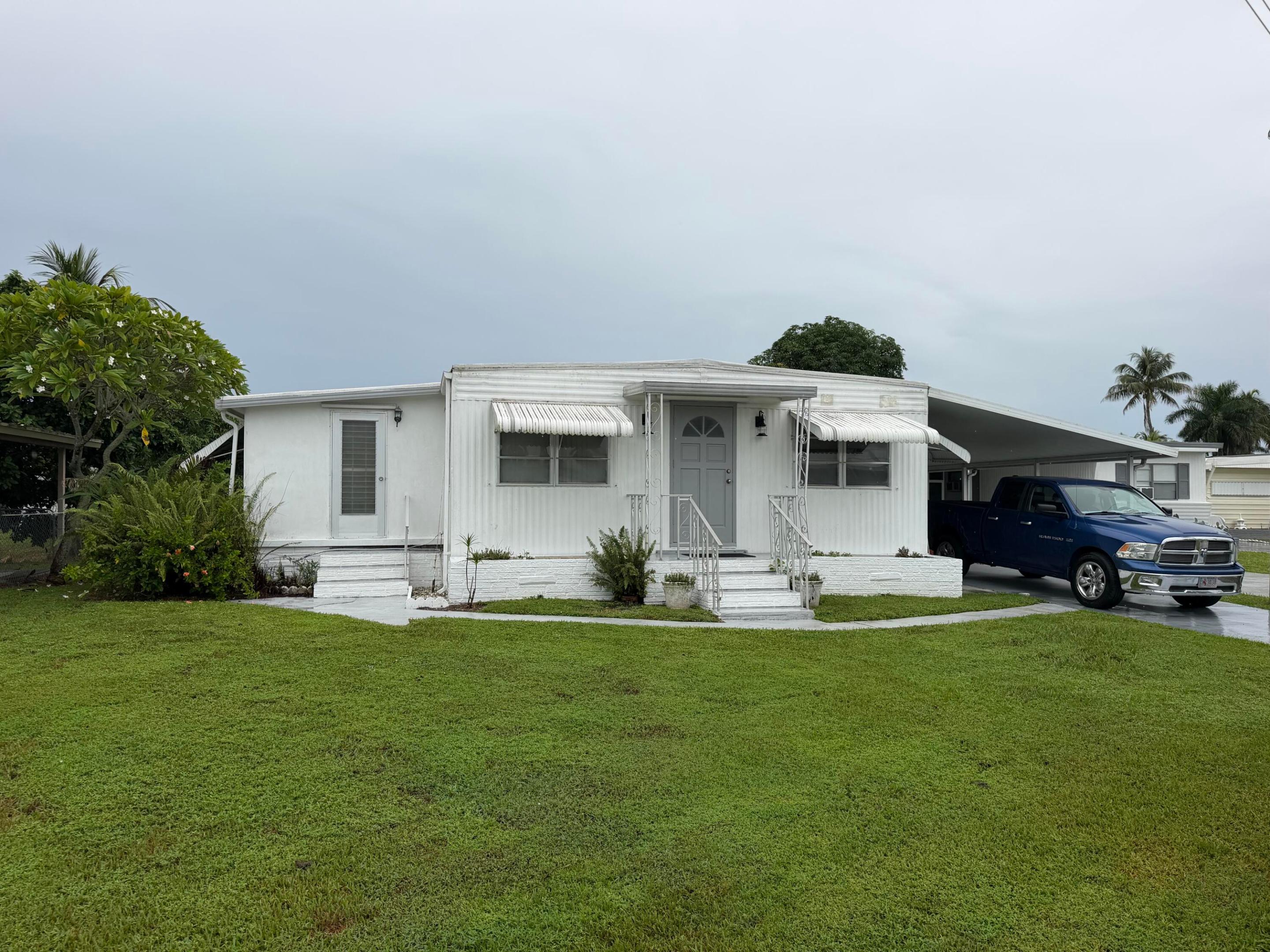 1930 Sw 85th Avenue Property Photo 1
