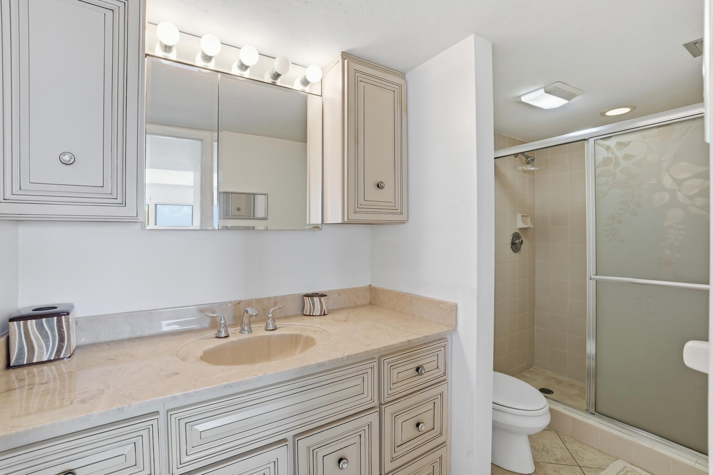 8402 Estero Boulevard Apt 405 Property Photo 18
