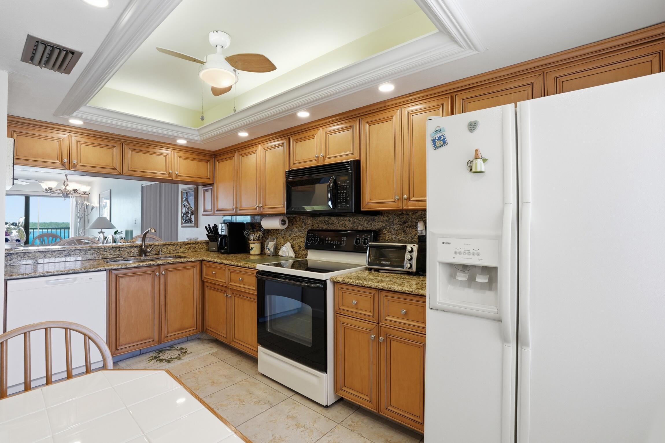 8402 Estero Boulevard Apt 405 Property Photo 21