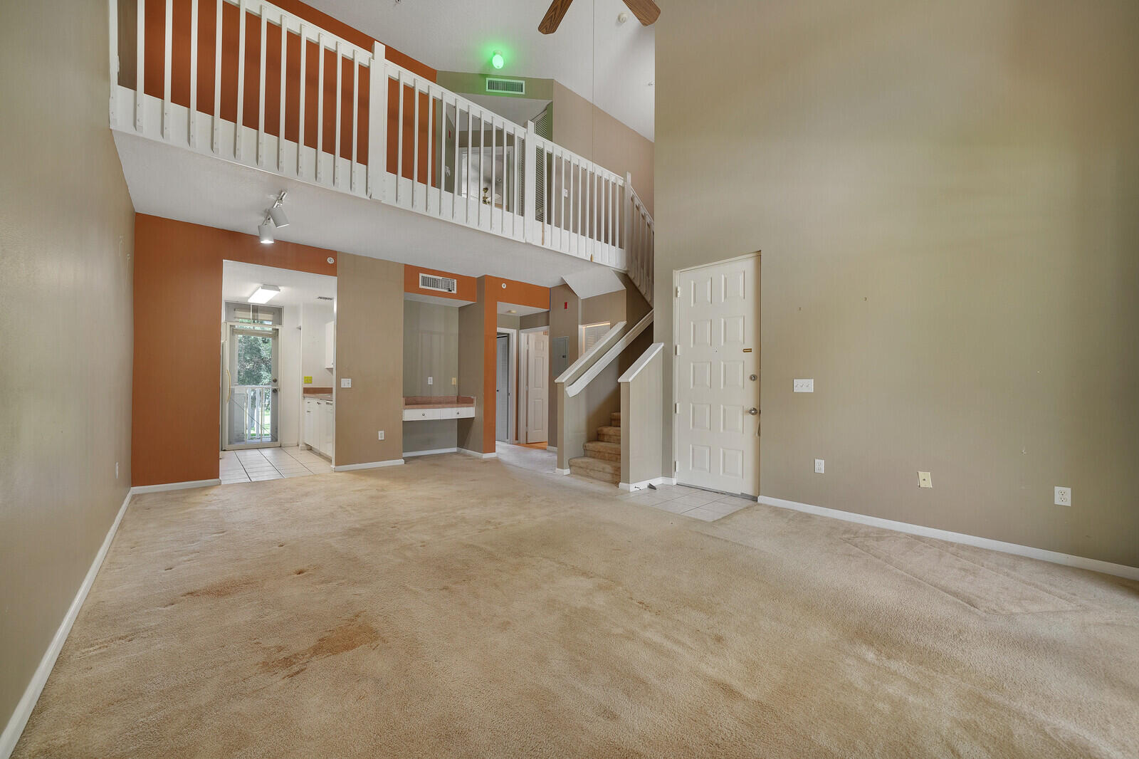 1054 University Boulevard 21 Property Photo 11