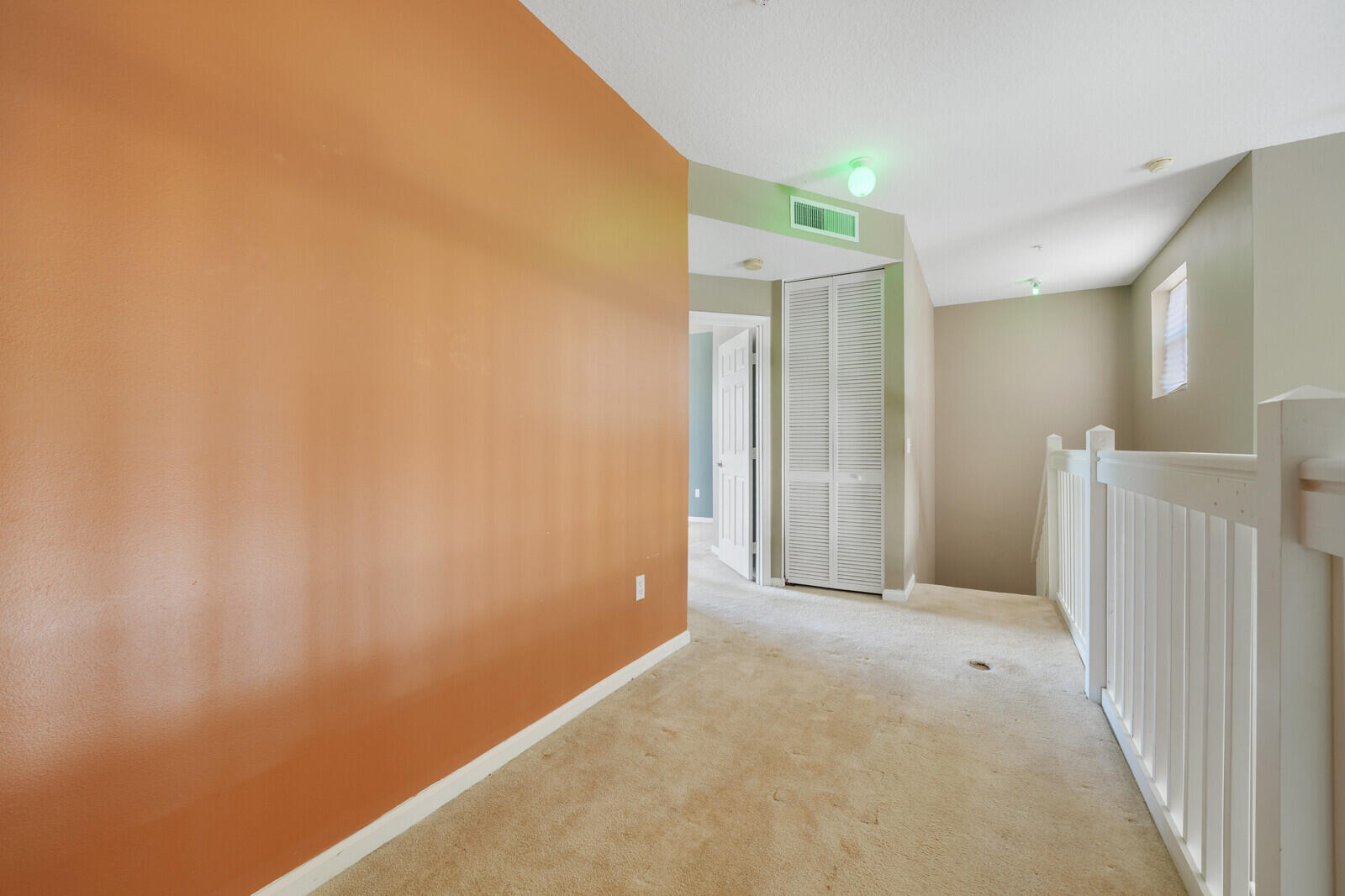 1054 University Boulevard 21 Property Photo 26