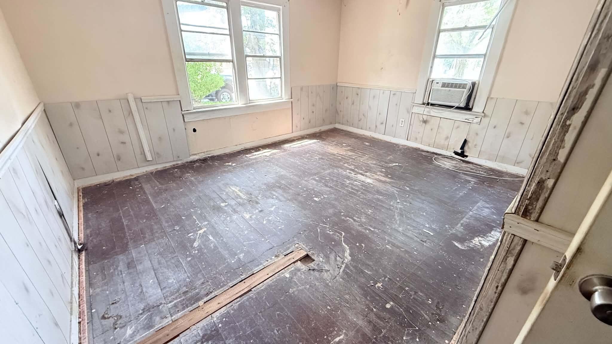 1751 W 20th Street Property Photo 8