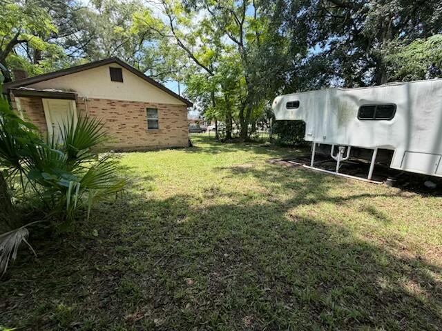 1751 W 20th Street Property Photo 16