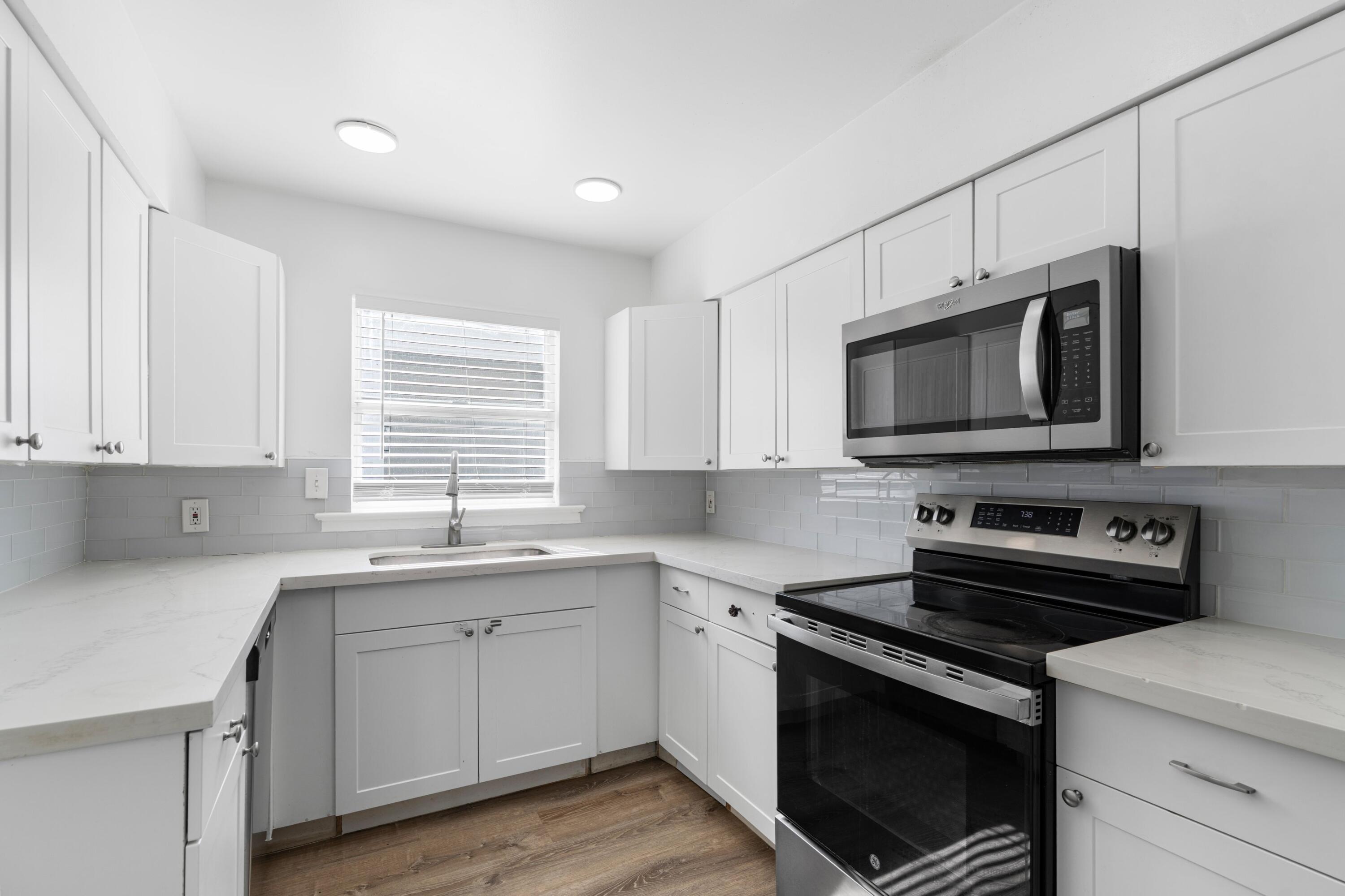 526 38th Street Property Photo 9