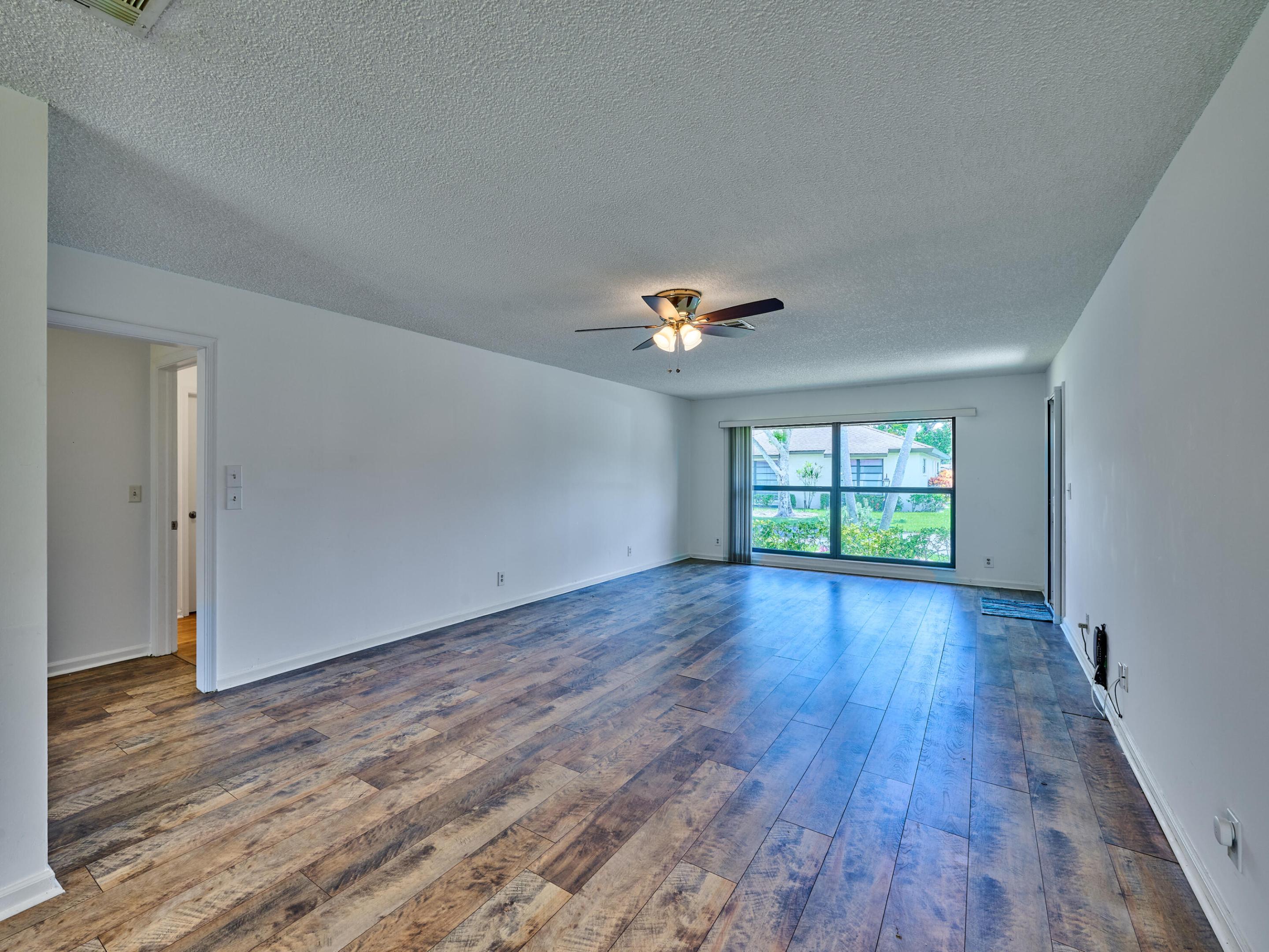 4853 Equestrian Circle B Property Photo 16