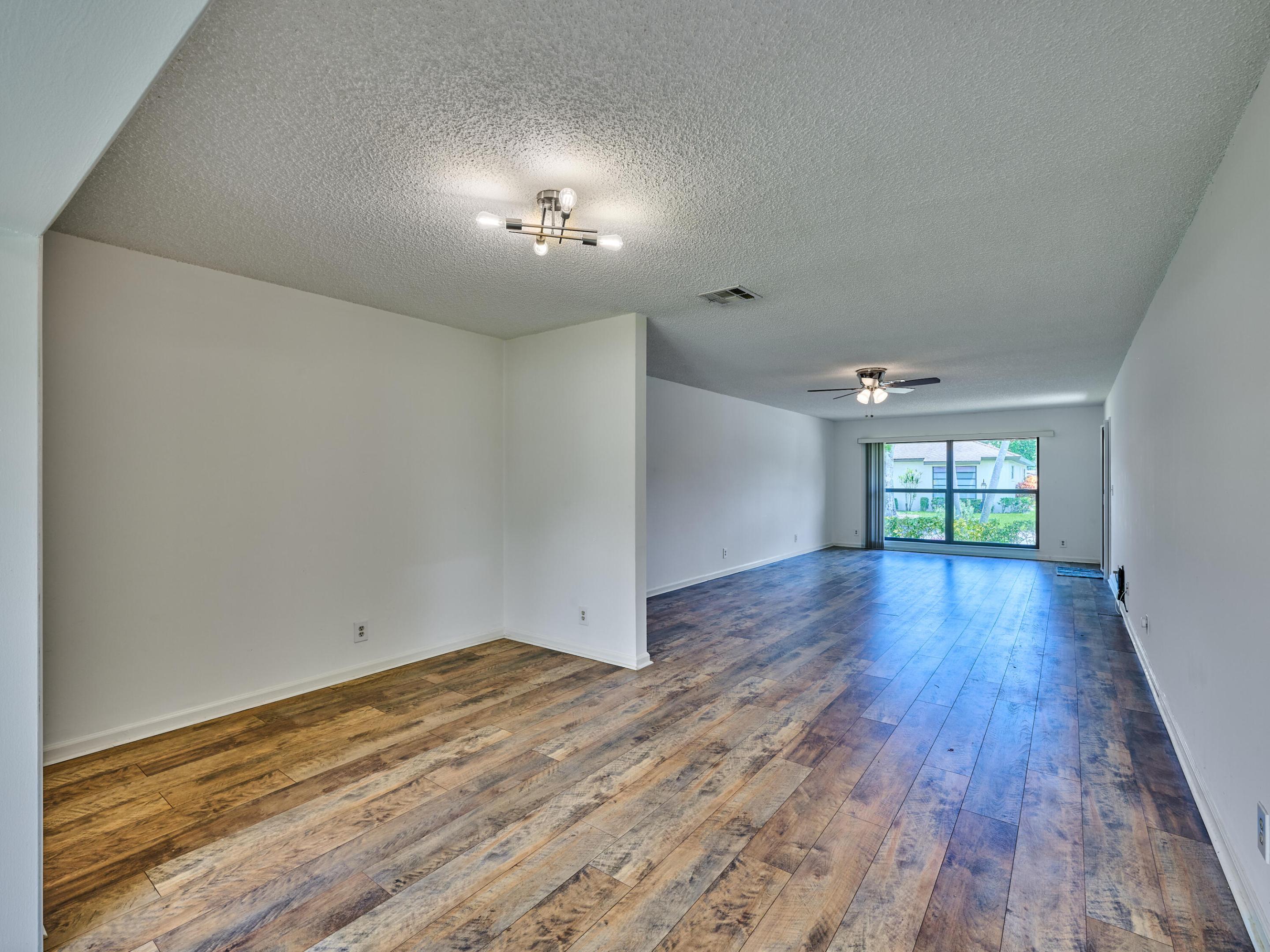 4853 Equestrian Circle B Property Photo 18