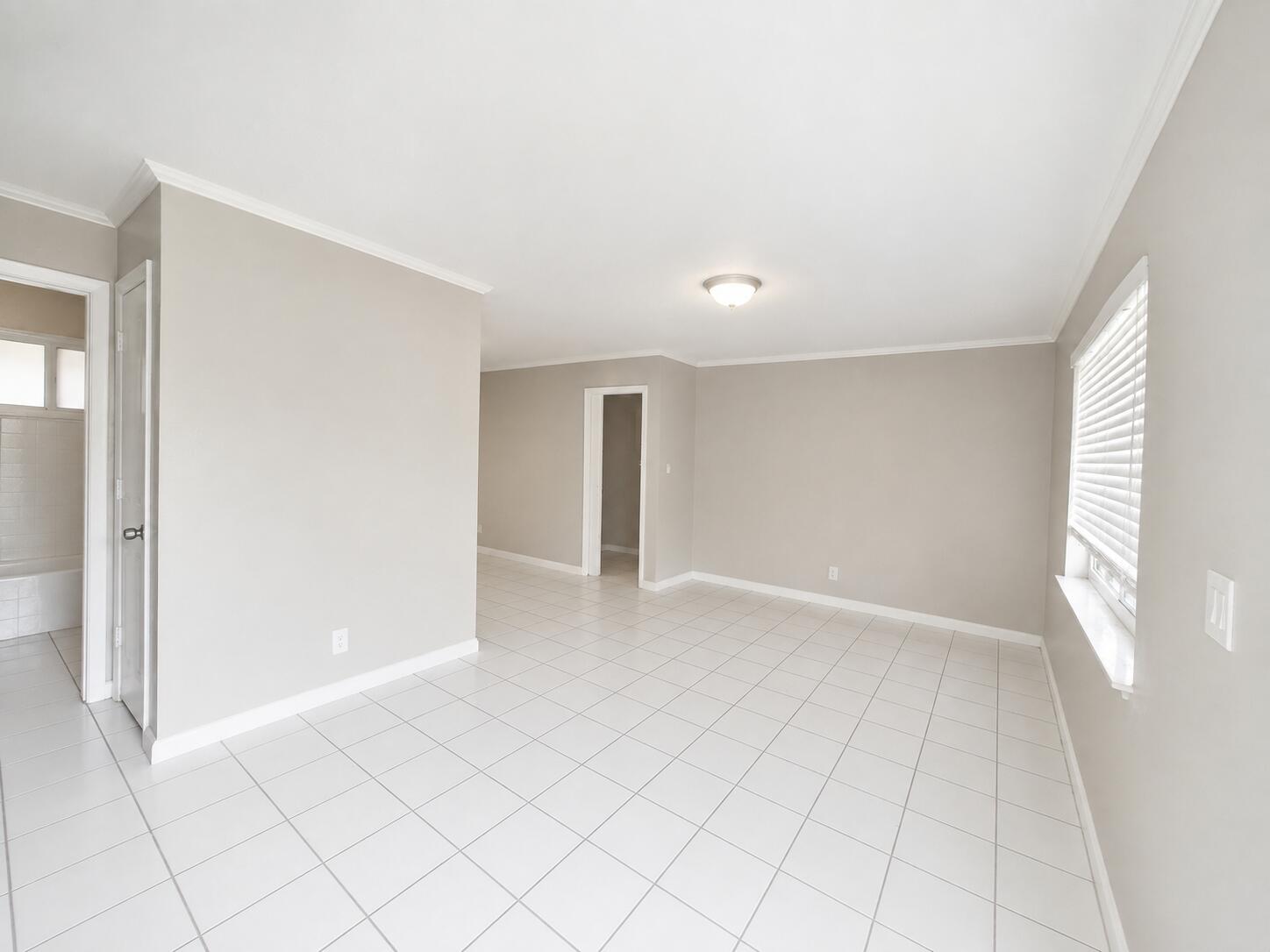 731 NW 1st Avenue 2 Property Photo 1