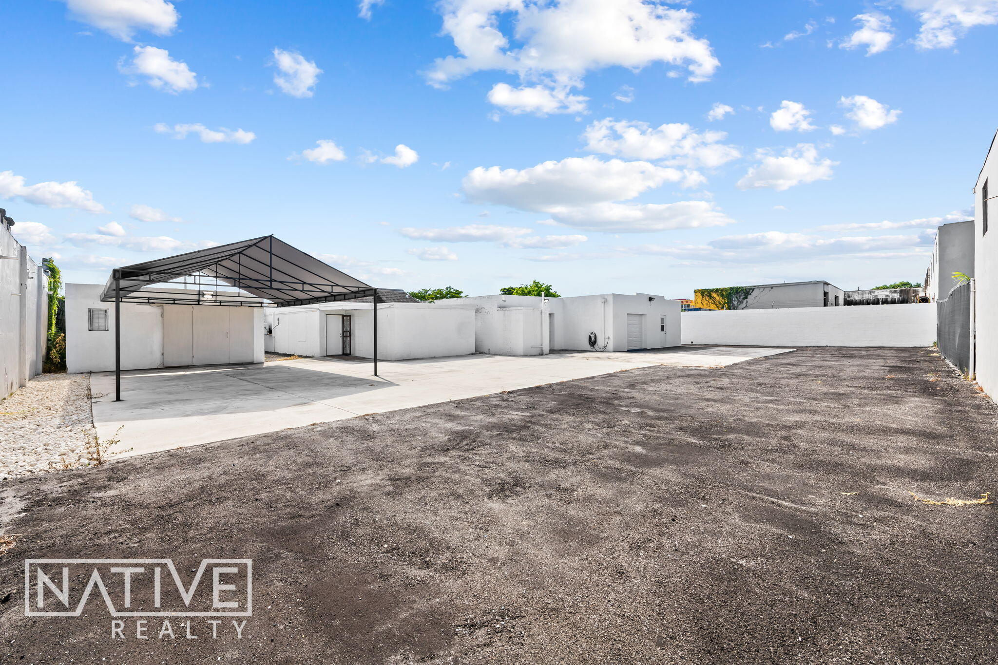225 N Dixie Highway Property Photo 6