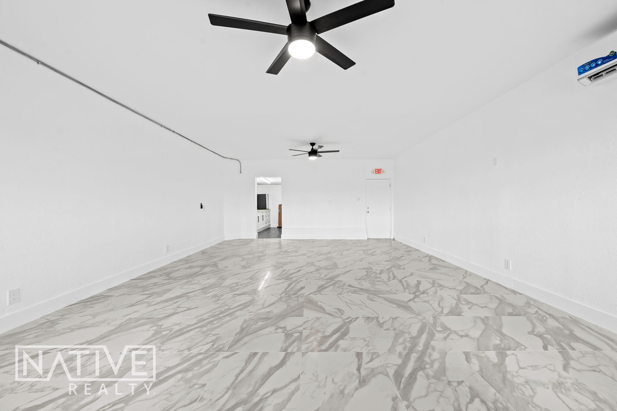 225 N Dixie Highway Property Photo 8