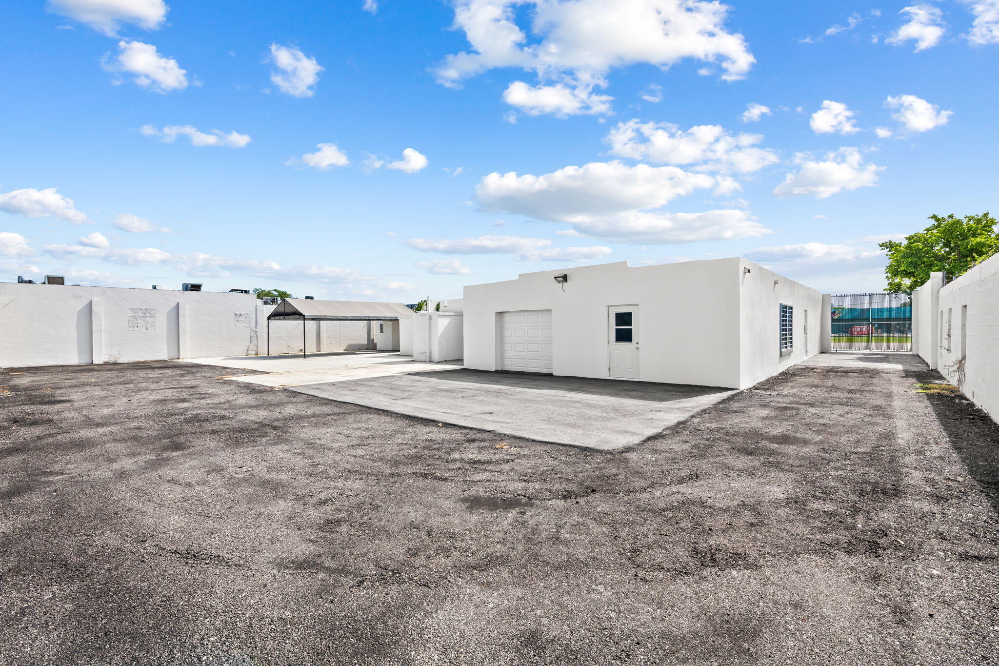 225 N Dixie Highway Property Photo 15