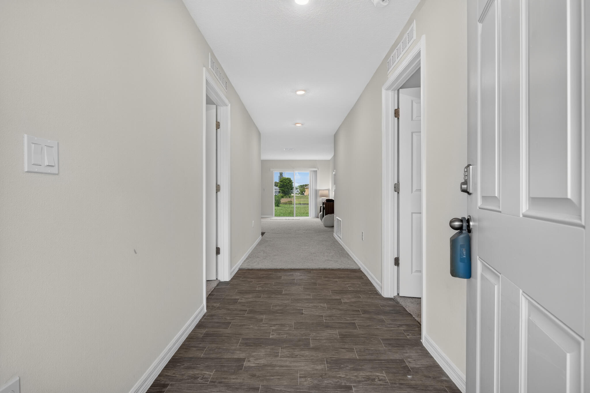 2386 Se Manor Avenue Property Photo 6