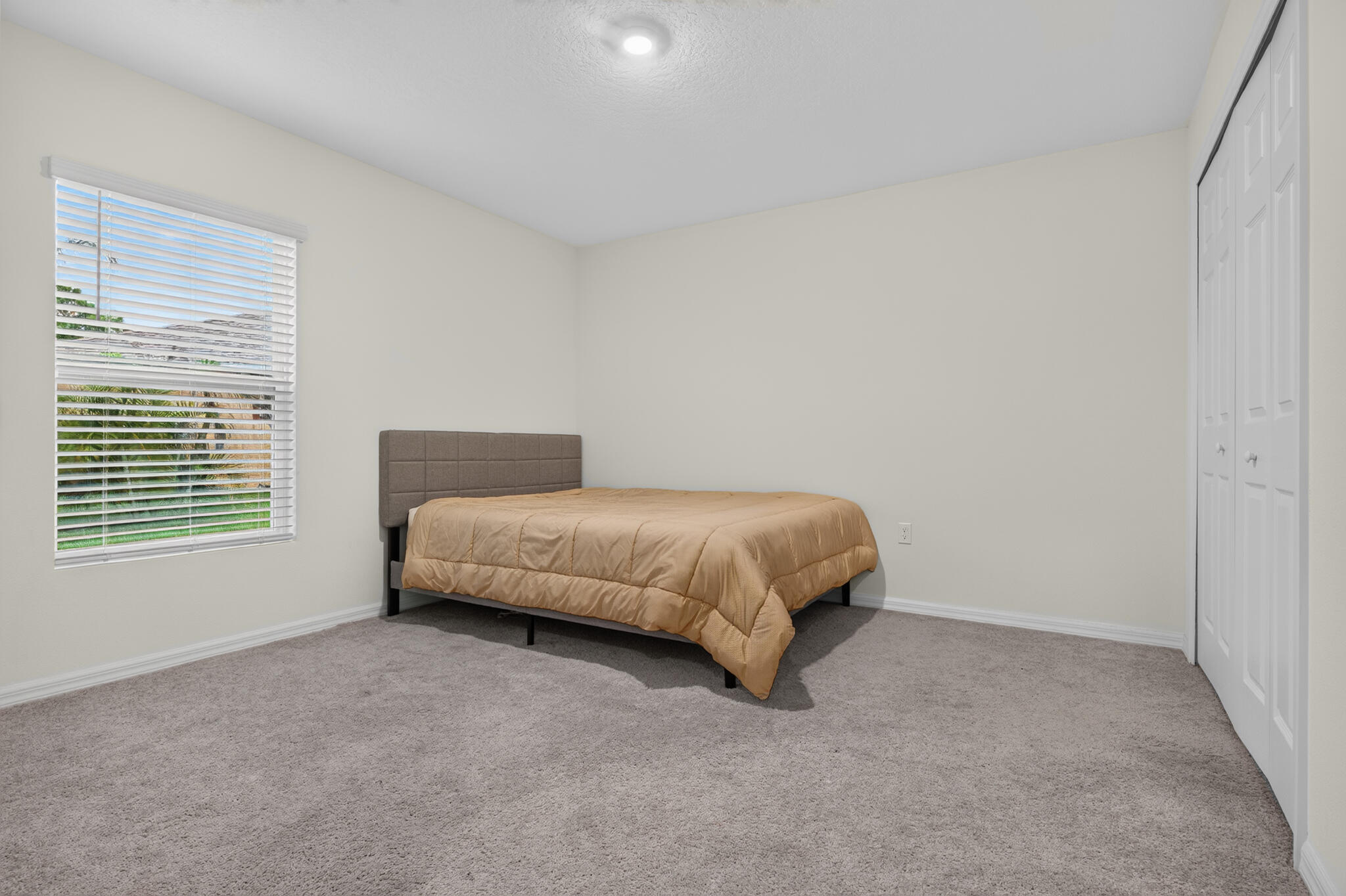 2386 Se Manor Avenue Property Photo 22