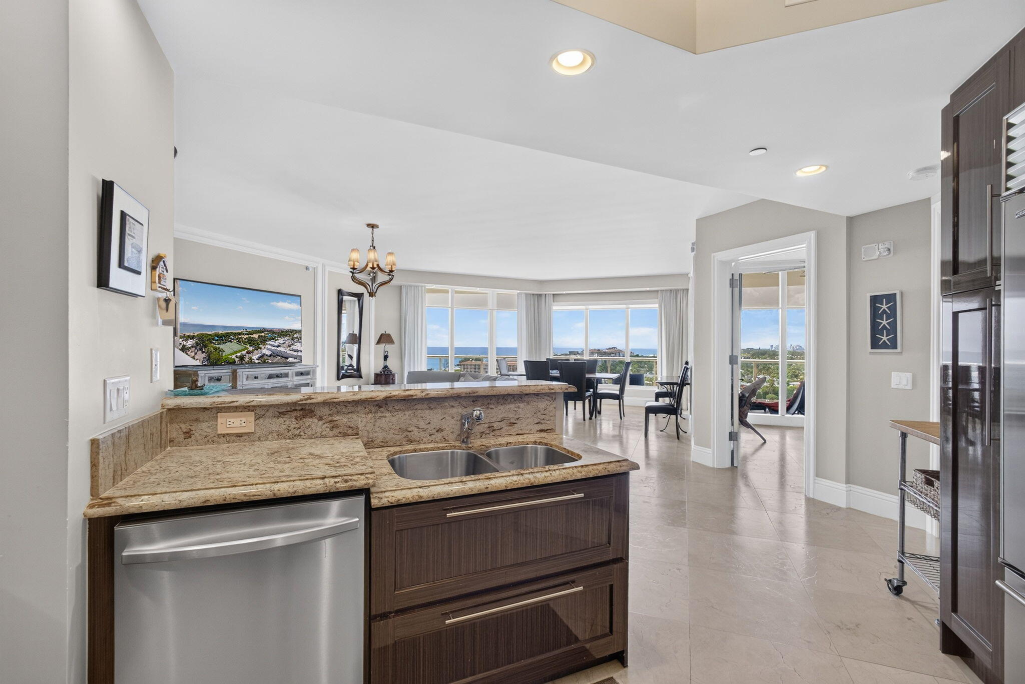 2700 N Ocean Drive 905b Property Photo 14