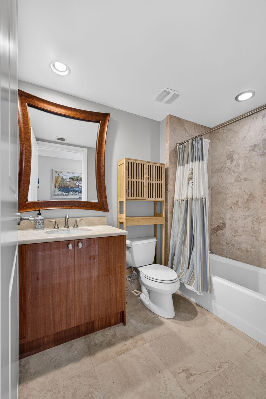 2700 N Ocean Drive 905b Property Photo 33