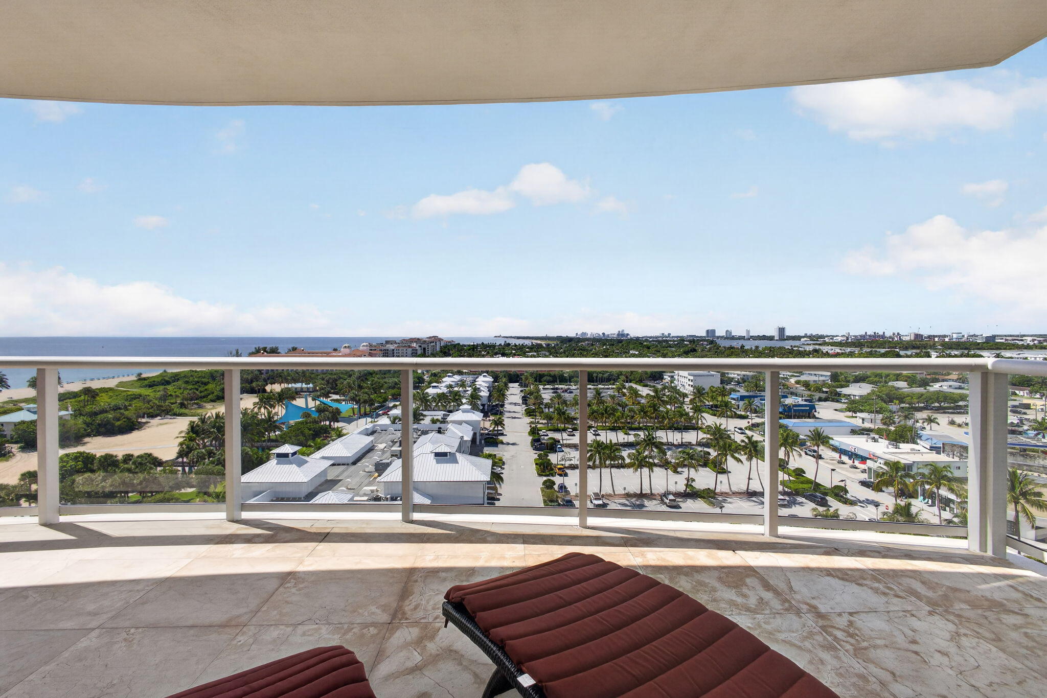 2700 N Ocean Drive 905b Property Photo 53