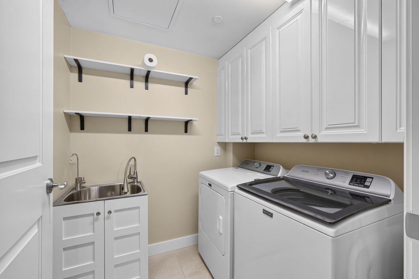 2700 N Ocean Drive 905b Property Photo 54