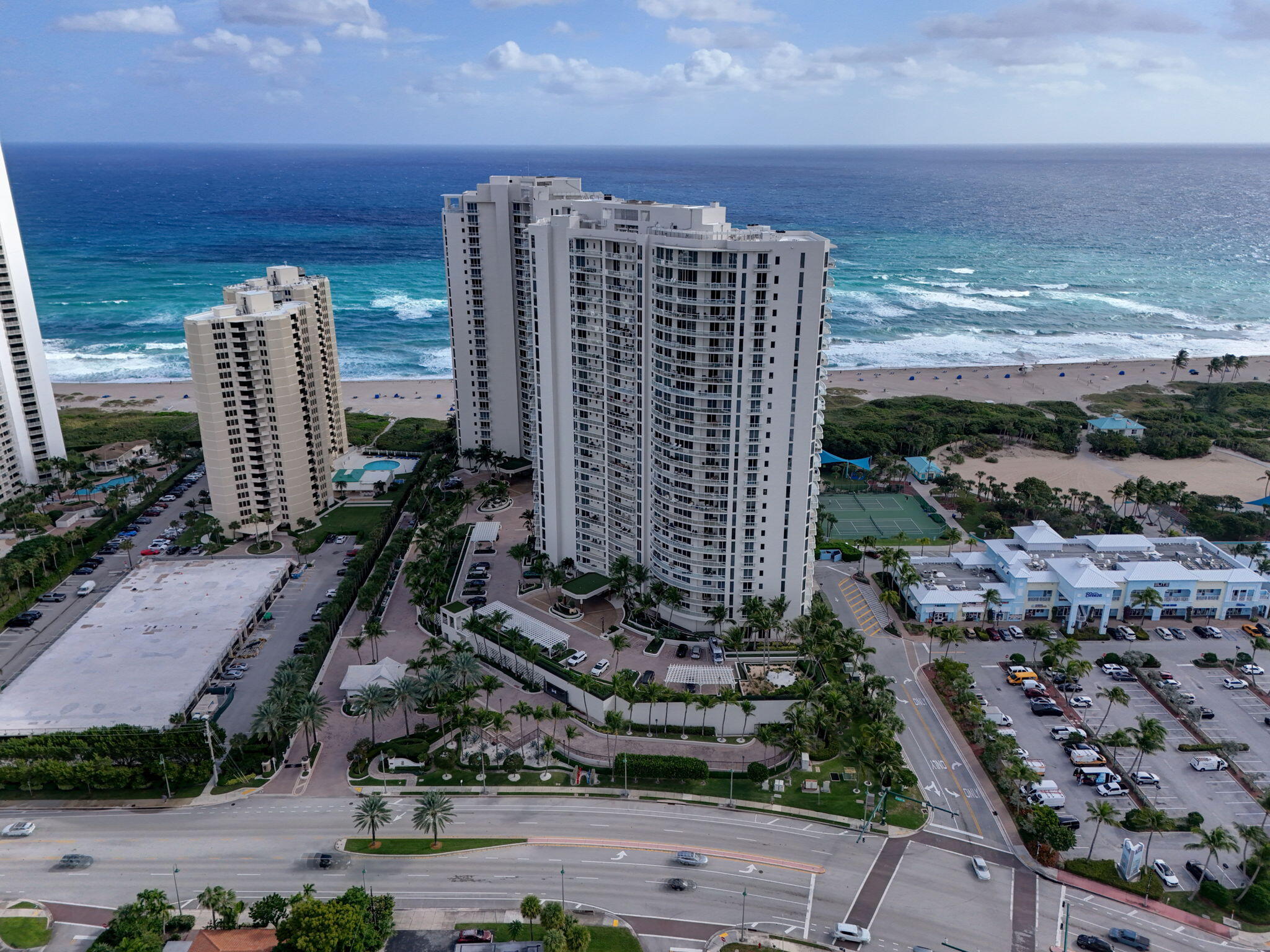 2700 N Ocean Drive 905b Property Photo 87