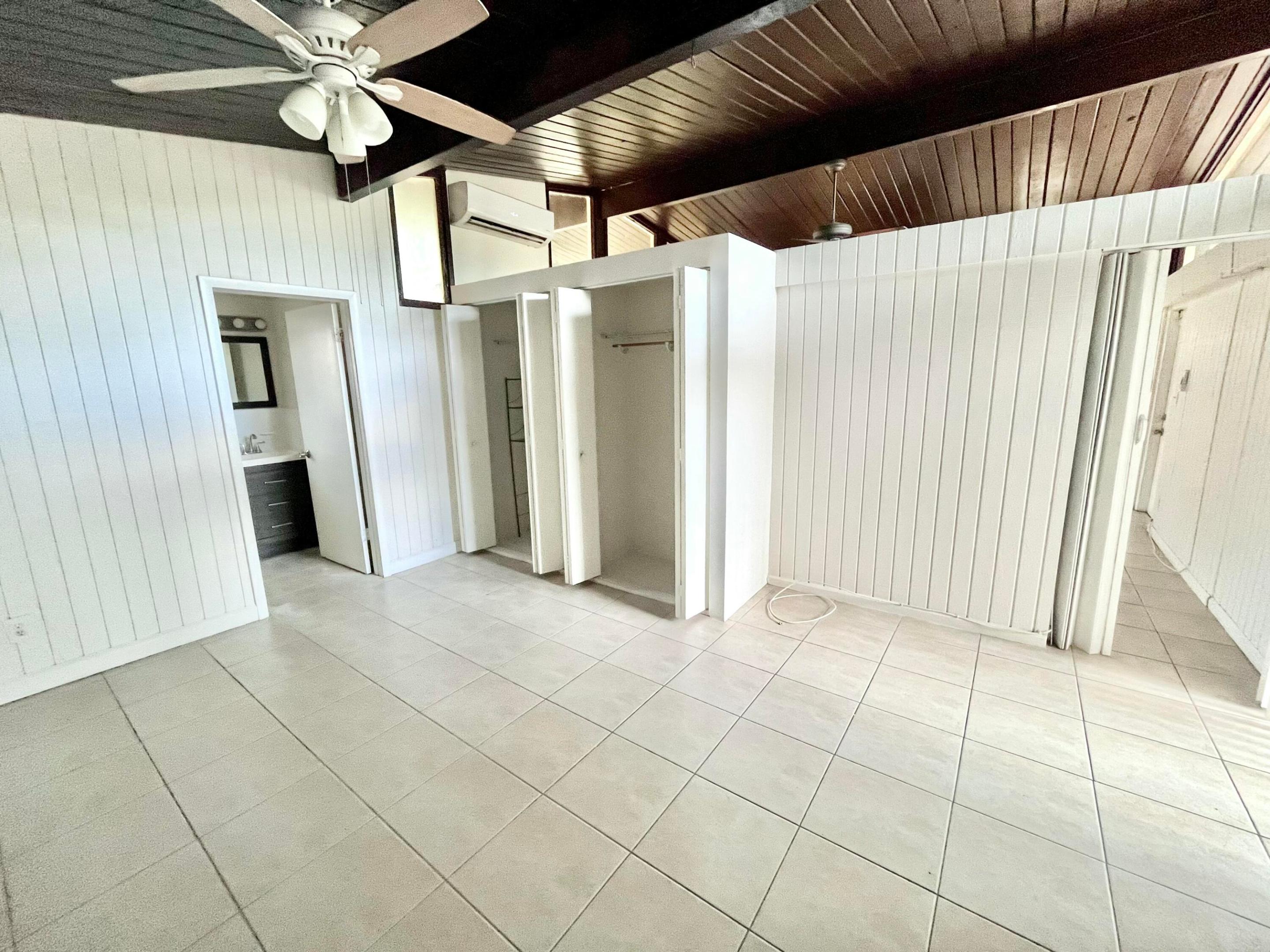 817 W Las Olas Boulevard Property Photo 3