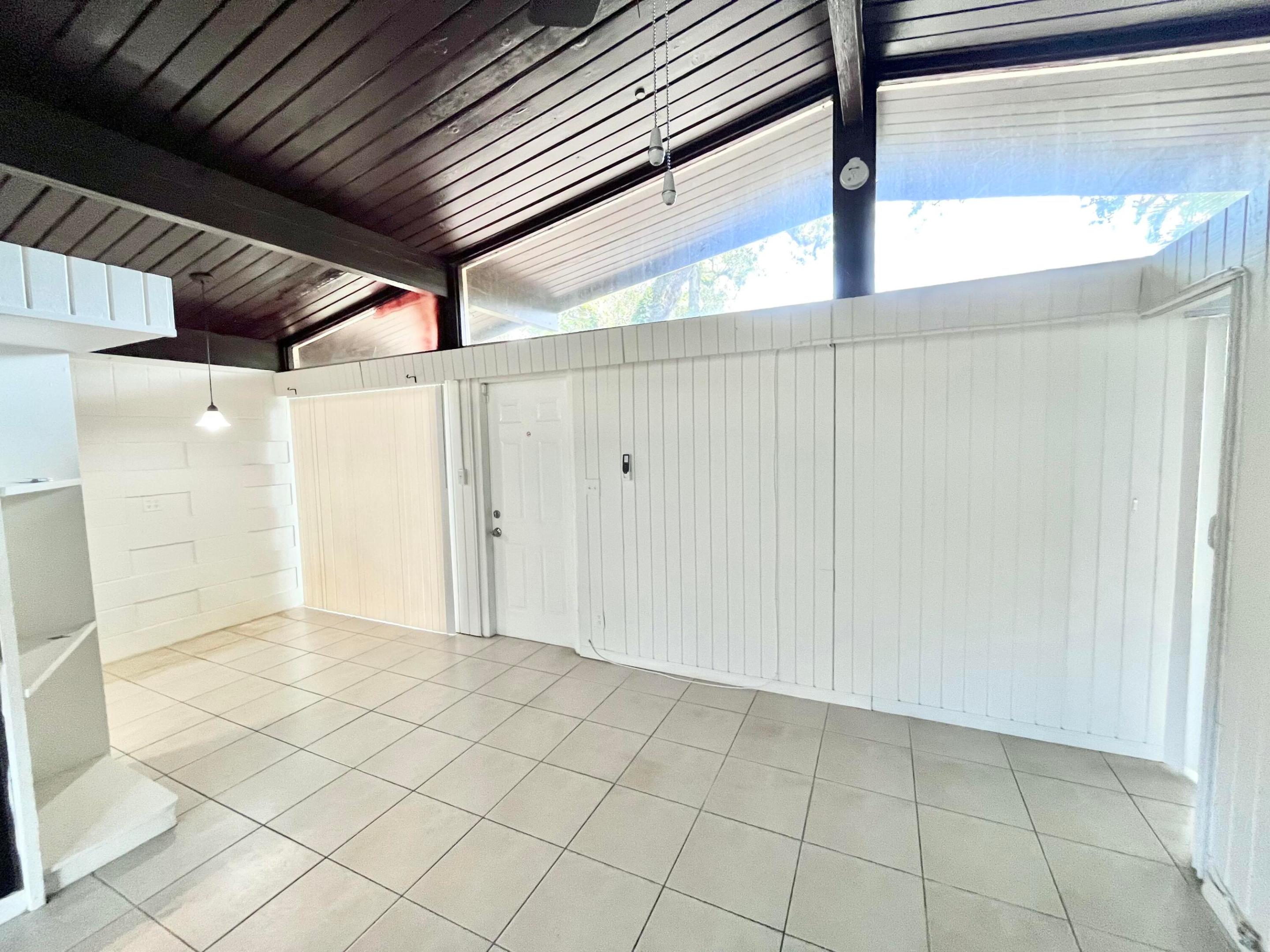 817 W Las Olas Boulevard Property Photo 8