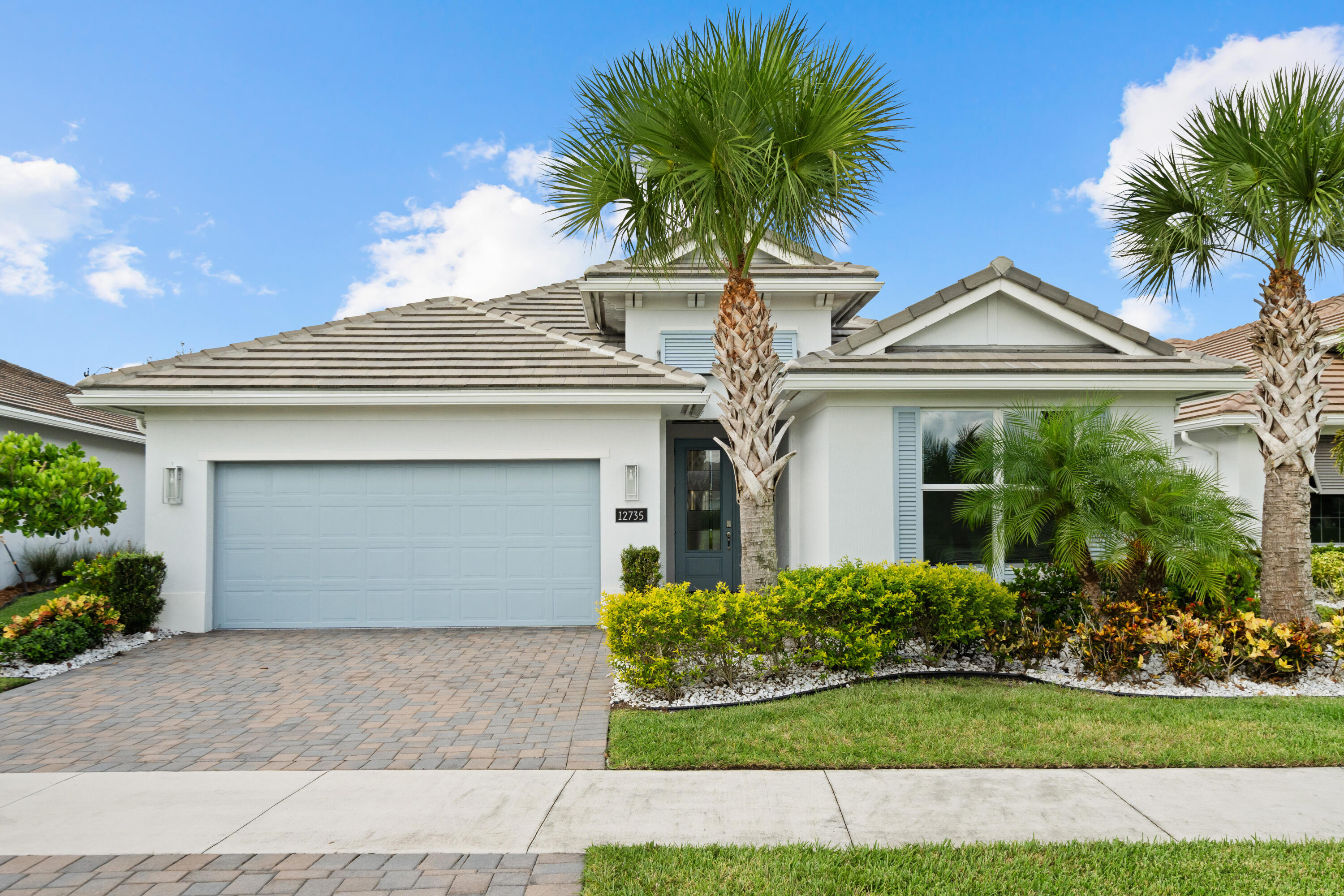 12735 Sw Sunrise Lake Terrace Property Photo 1