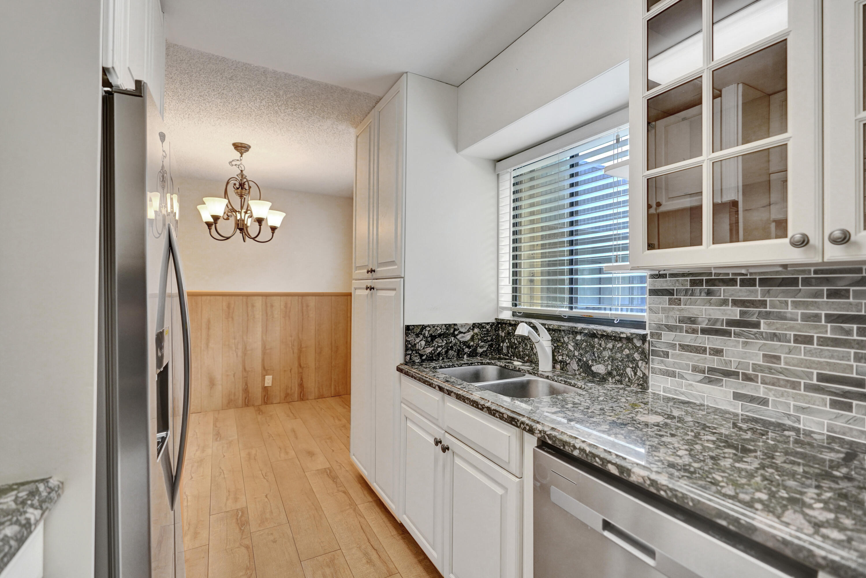 15036 Ashland Lane B 70 Property Photo 4