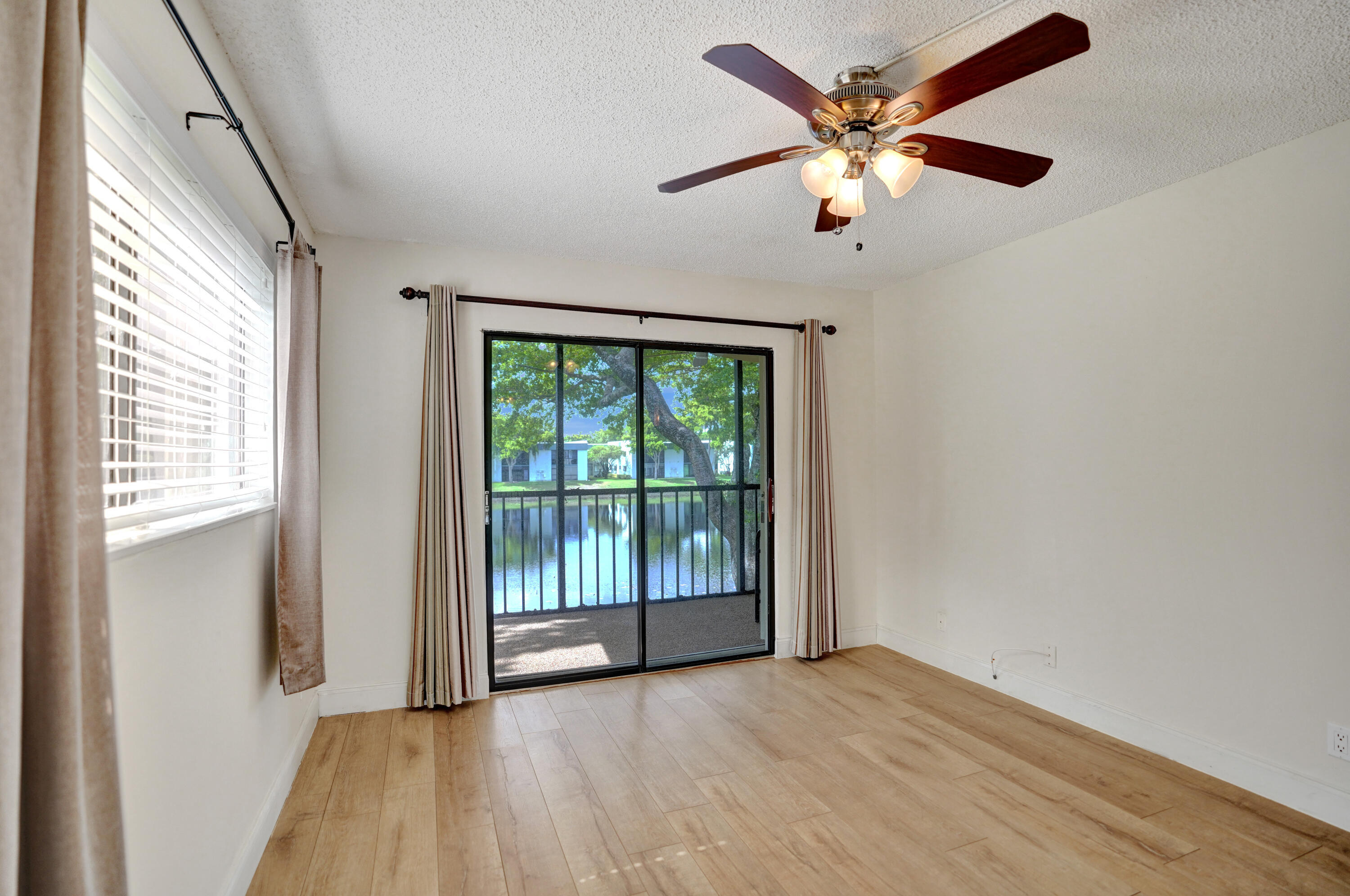 15036 Ashland Lane B 70 Property Photo 10